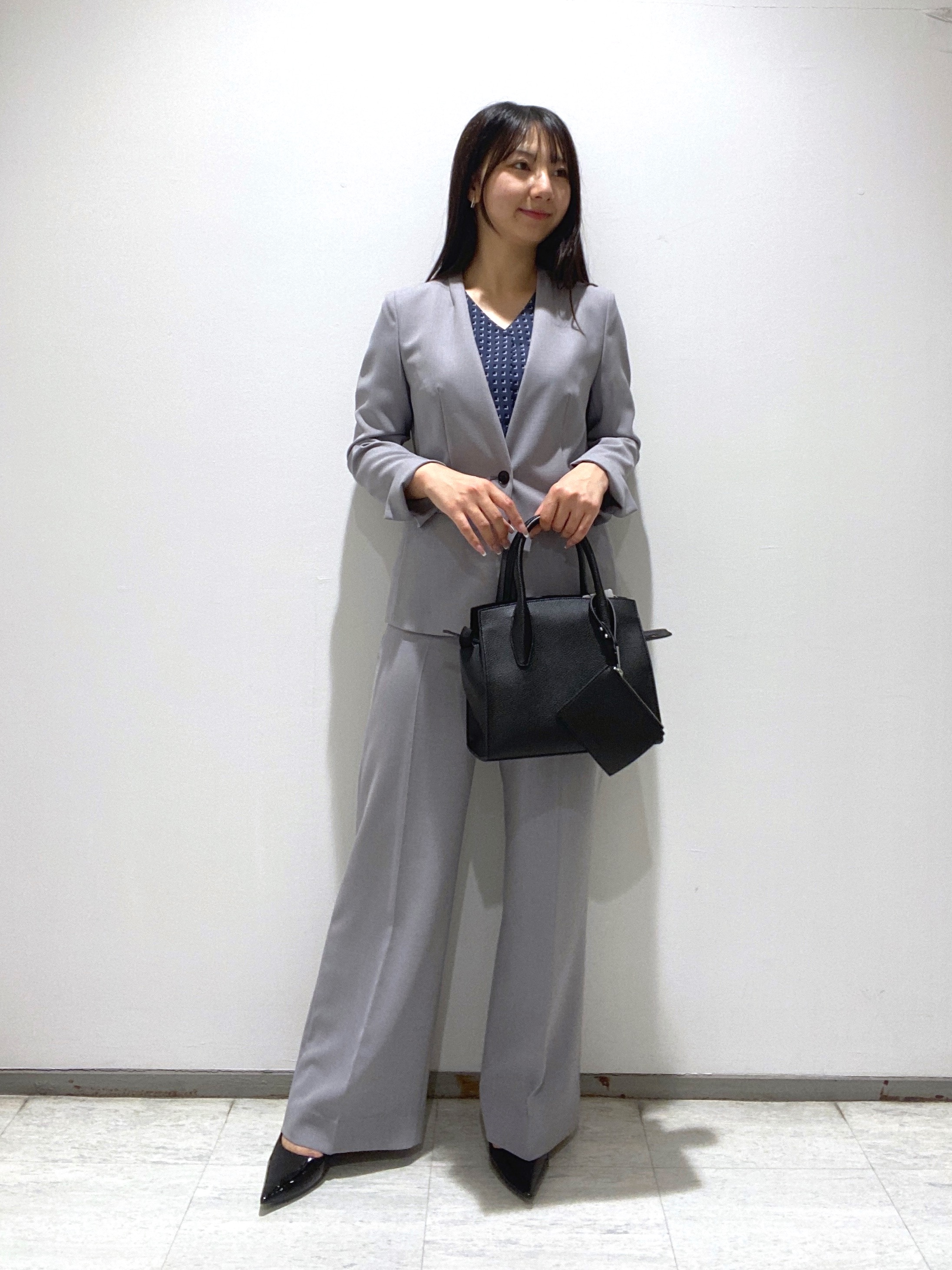 meiさんの「INDIVI｜【定番スーツ／UVケア／洗える】ウール調ノーカラージャケット」を使ったコーディネート