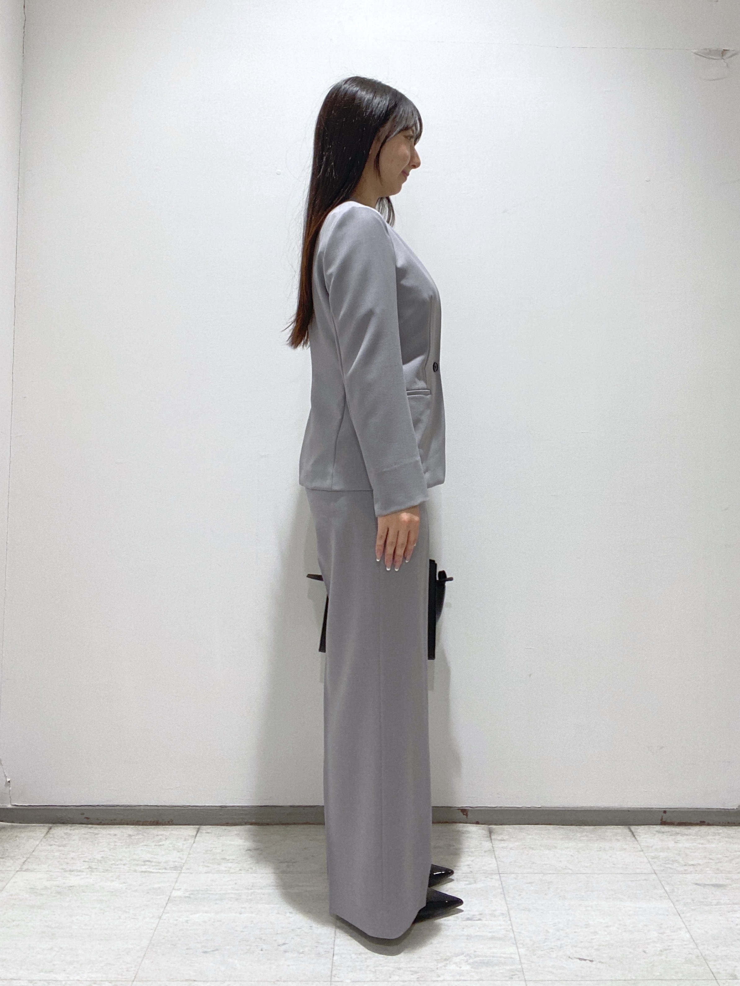 meiさんの「INDIVI｜【定番スーツ／UVケア／洗える】ウール調ノーカラージャケット」を使ったコーディネート