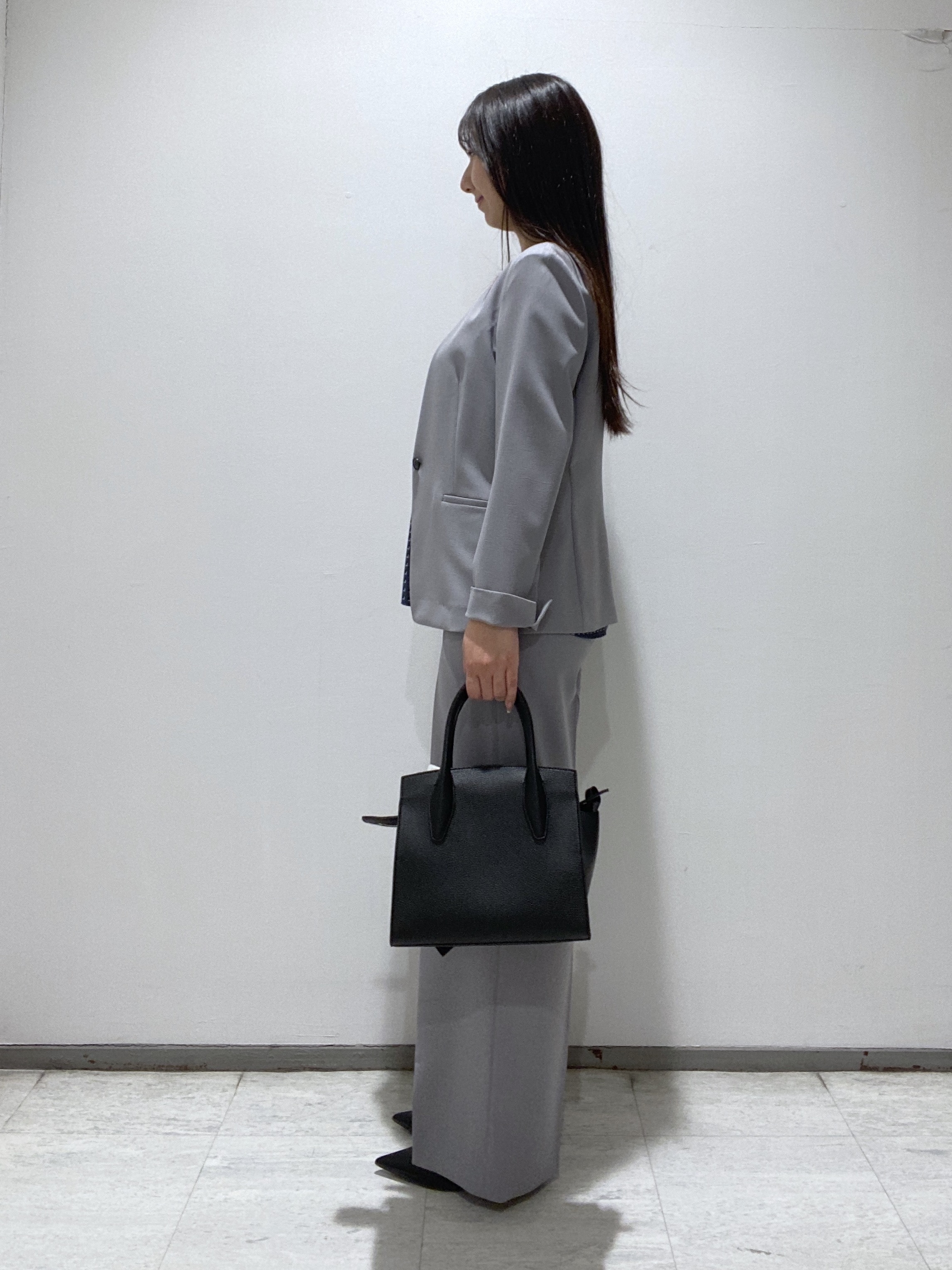 meiさんの「INDIVI｜【定番スーツ／UVケア／洗える】ウール調ノーカラージャケット」を使ったコーディネート