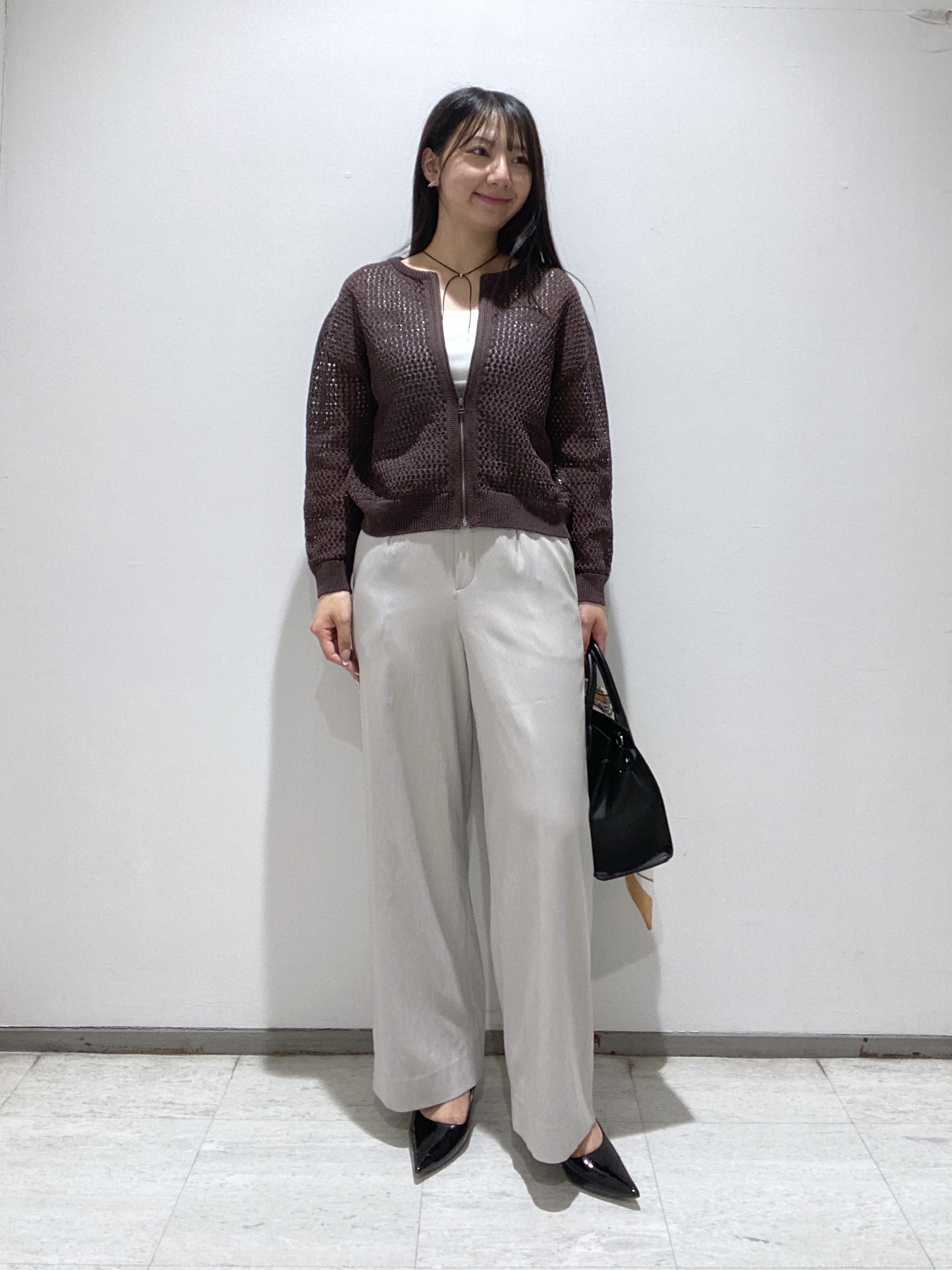 meiさんの「INDIVI｜【洗える／コットン】メッシュジップニットカーディガン」を使ったコーディネート