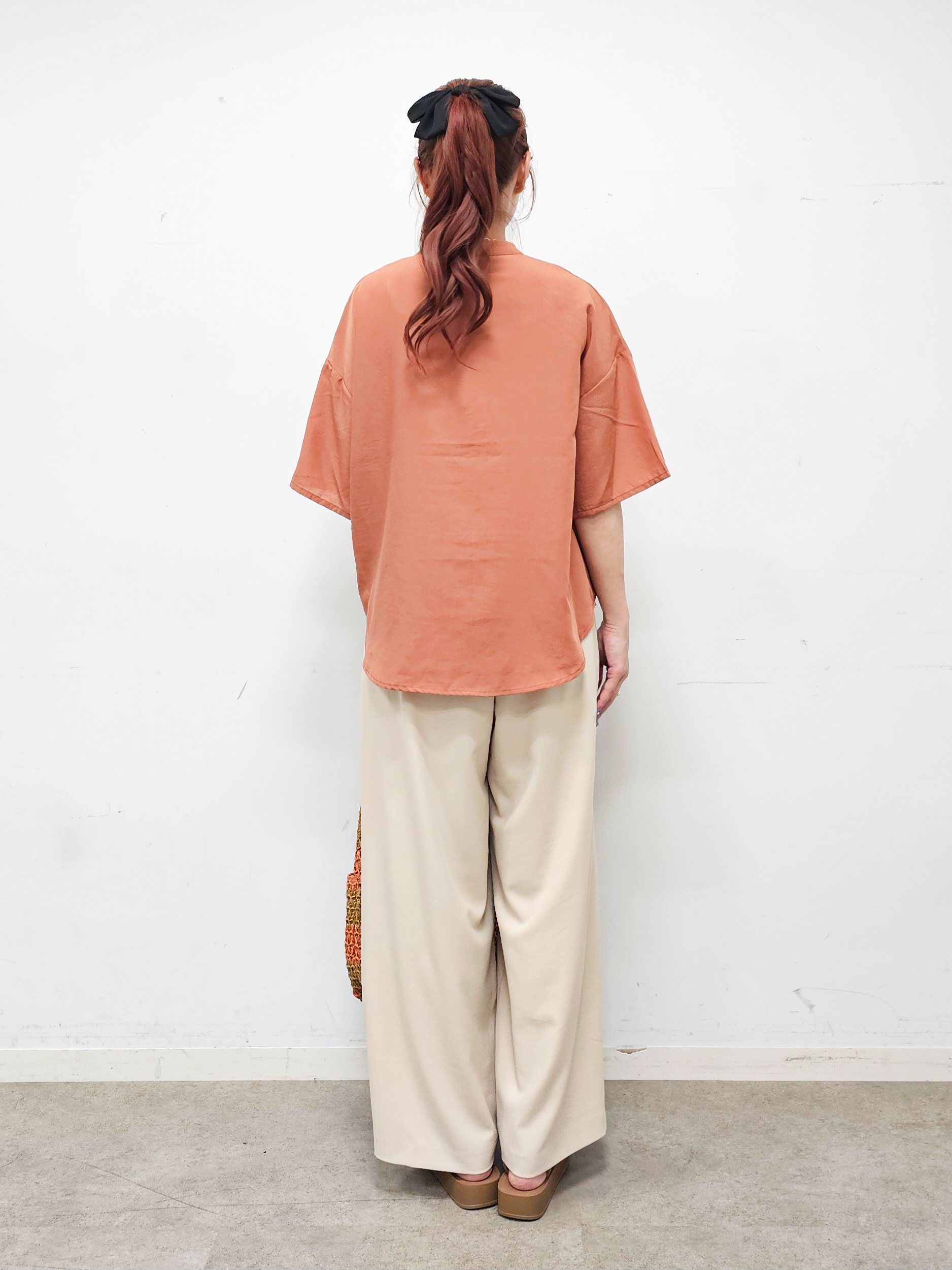 ゆゆさんの「SHOO･LA･RUE｜【洗濯機可/S-LL】大人の抜け感 ゆるっと5分袖シャツ」を使ったコーディネート