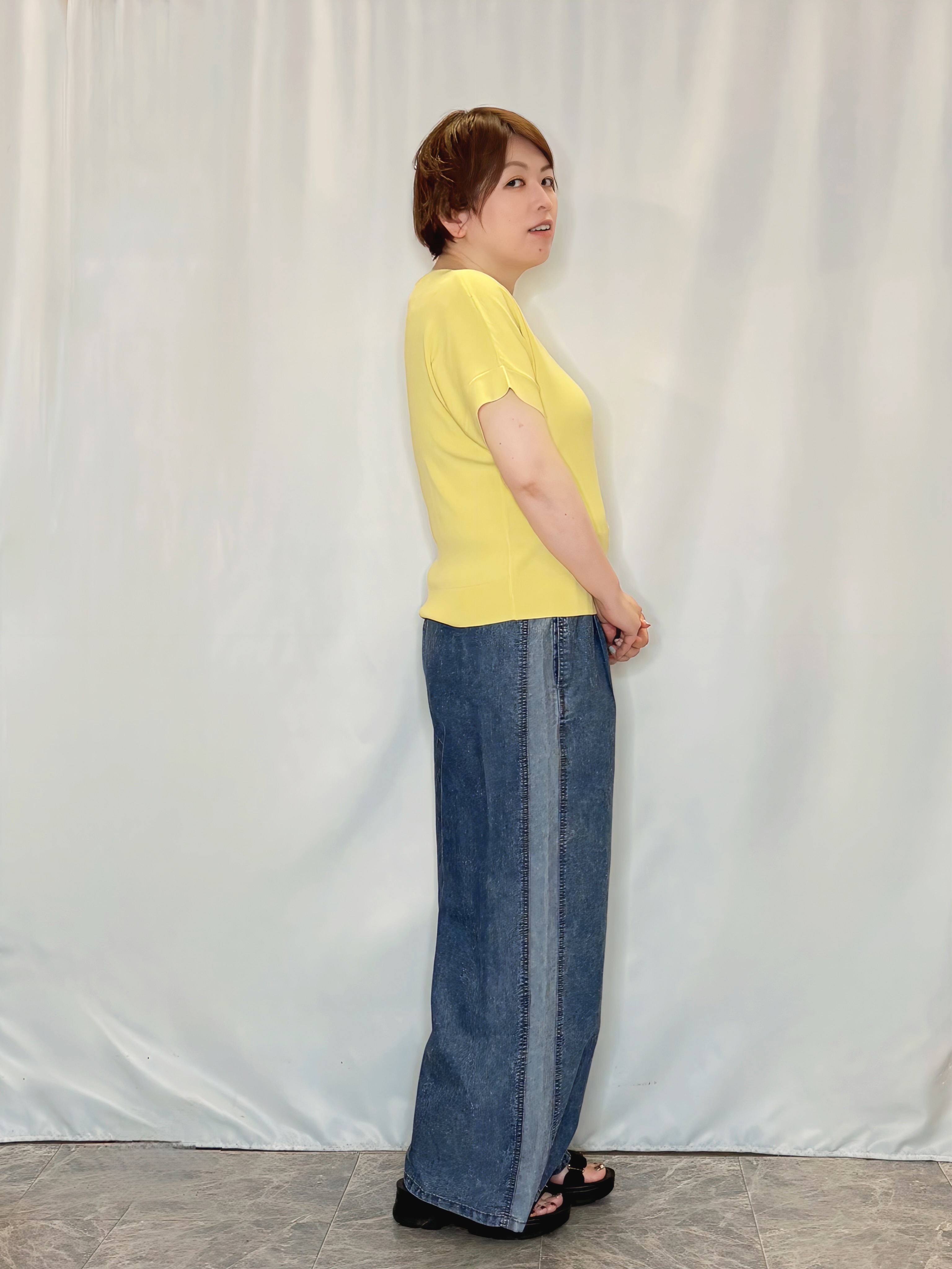 たみさんの「SHOO･LA･RUE｜【毎日洗える/UV】二の腕隠れる さらっとドルマン半袖ニット」を使ったコーディネート