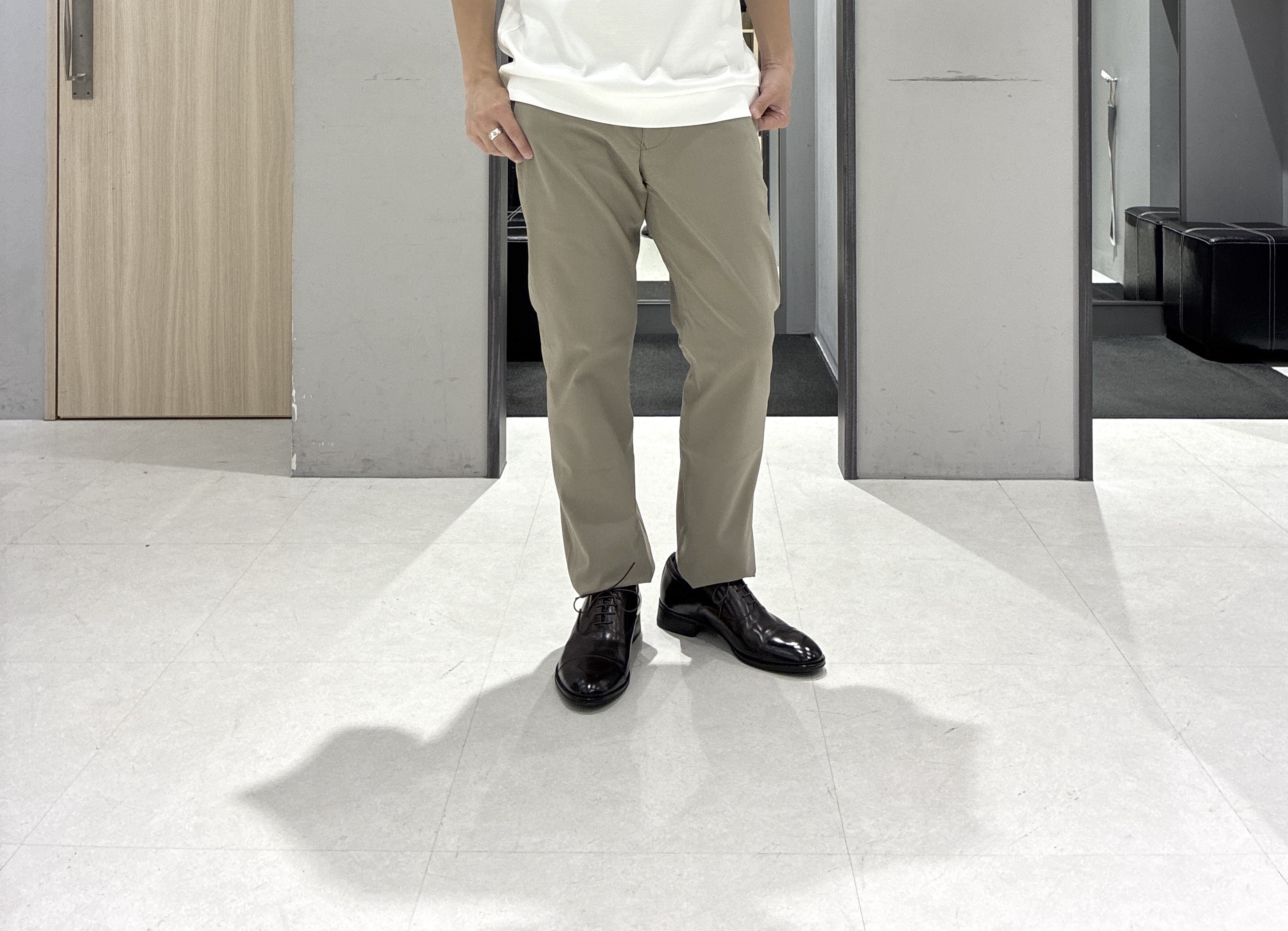 わいずみさんの「TAKEO KIKUCHI｜【抗菌防臭】COOL DOTS（R）ドビープリント ジャケット」を使ったコーディネート