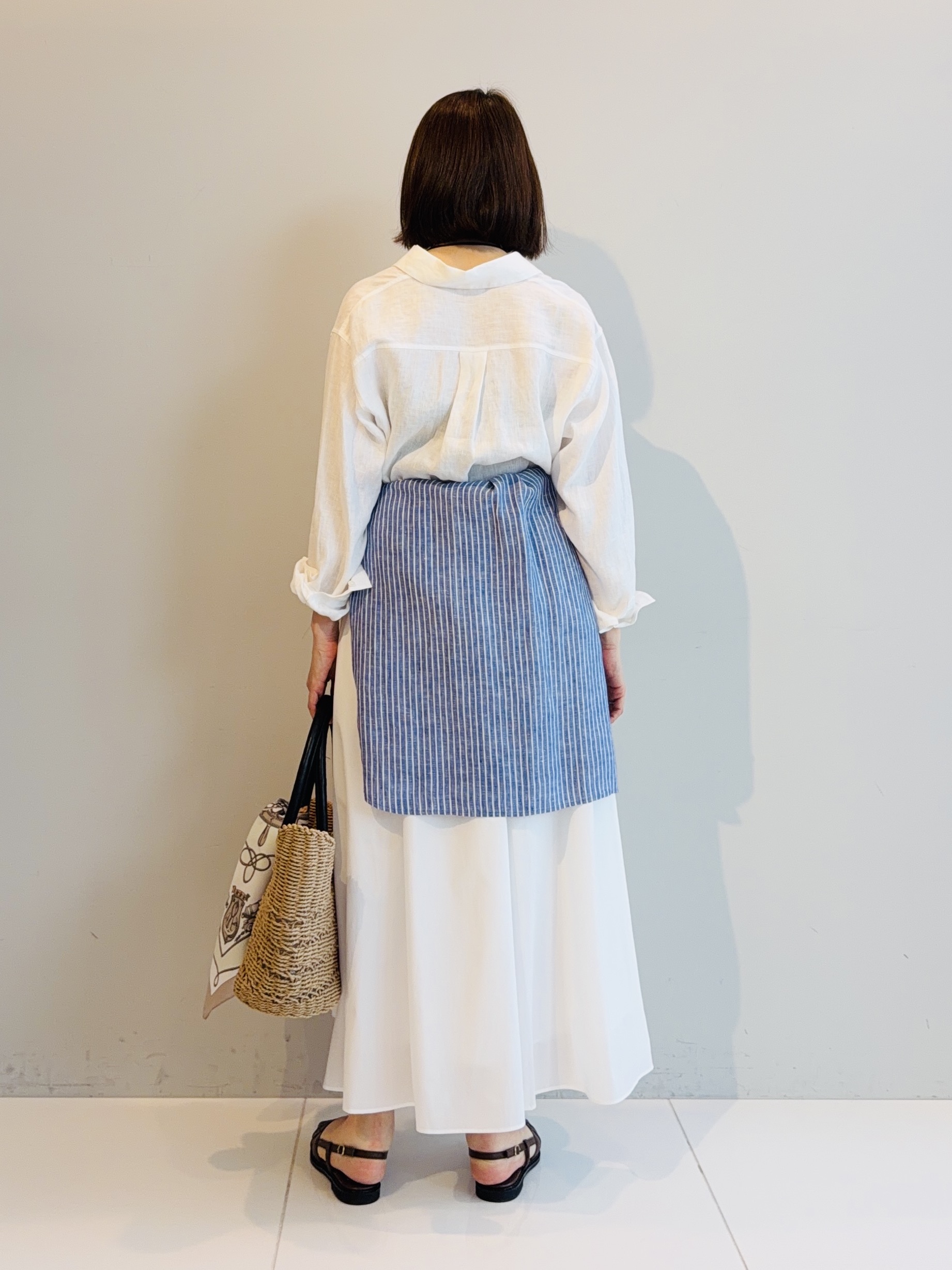 murayamaさんの「INDIVI｜【接触冷感／2WAY】カシュクールリネンシャツ」を使ったコーディネート
