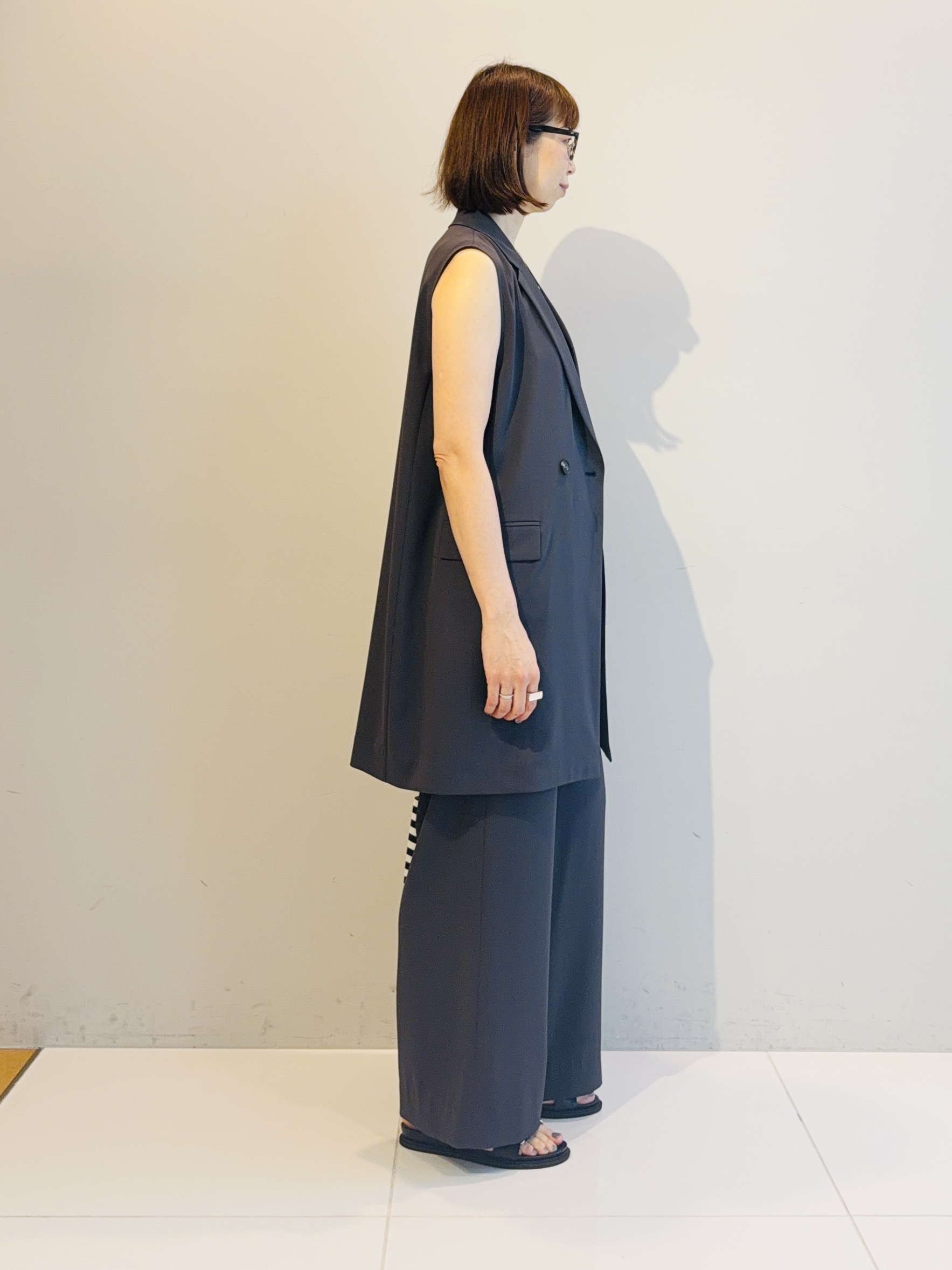 murayamaさんの「INDIVI｜【接触冷感／透湿／着る日傘】颯爽ジレジャケット」を使ったコーディネート