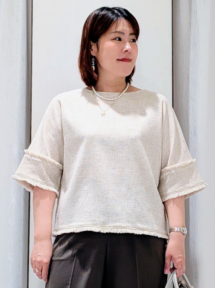 Onumaさんの「UNTITLED｜◆ドライミックスツィードブラウス」を使ったコーディネート