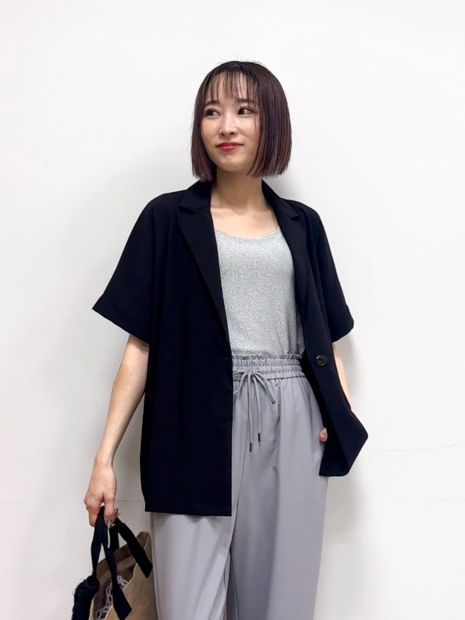 𝐜𝐡𝐢𝐤𝐚さんの「SHOO･LA･RUE｜【高レビュー/洗濯機可/セットアップ可】軽凛(かろりん) 半袖ジャケット」を使ったコーディネート