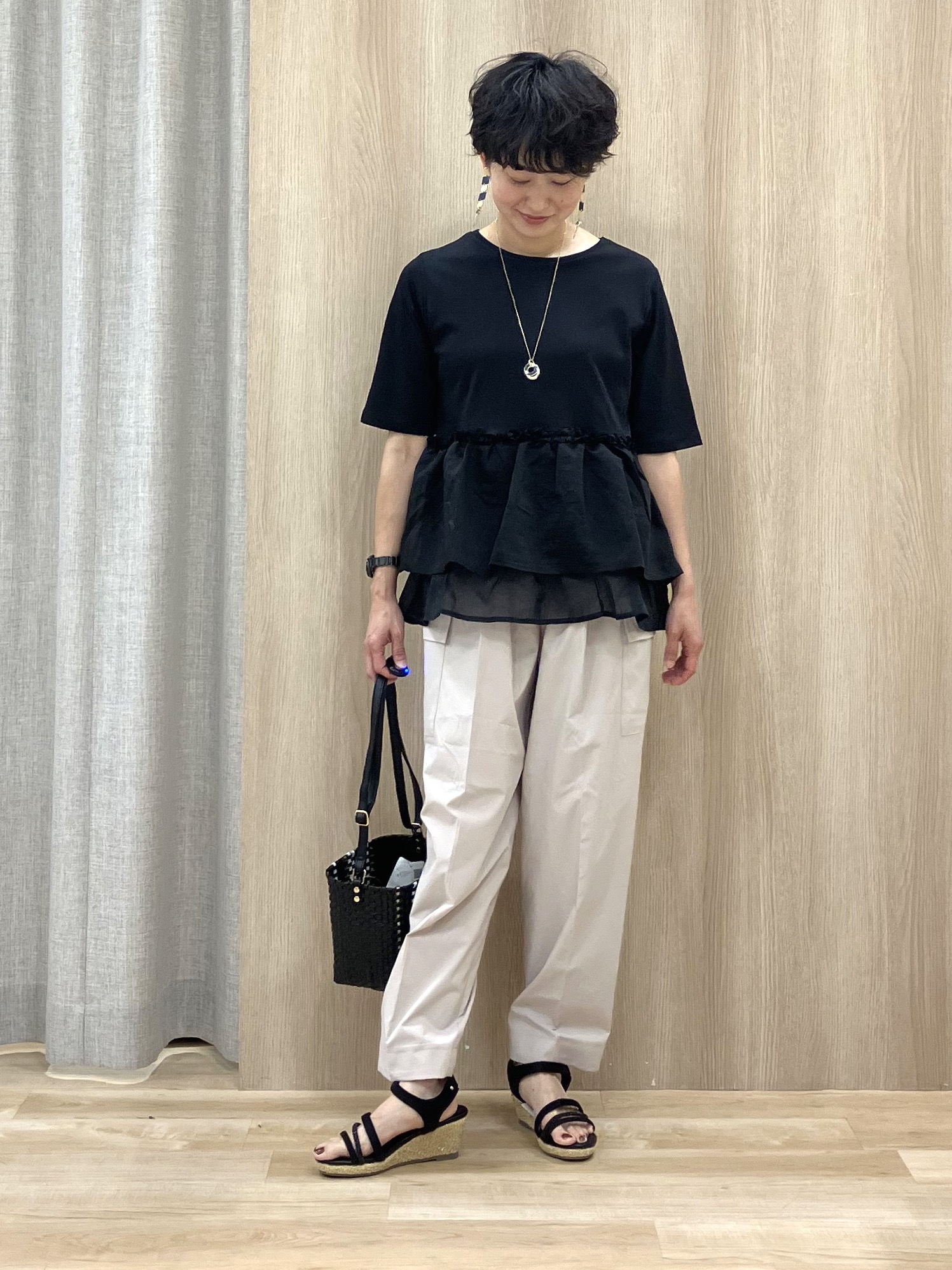 Keiさんの「grove｜【体型カバー】INせず決まる、ウエストシアーフリルTシャツ」を使ったコーディネート