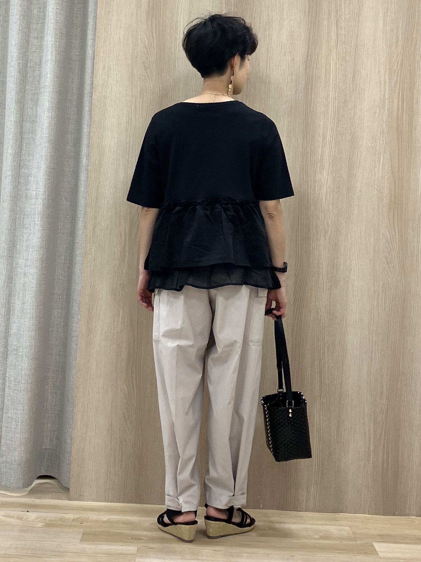 Keiさんの「grove｜【体型カバー】INせず決まる、ウエストシアーフリルTシャツ」を使ったコーディネート