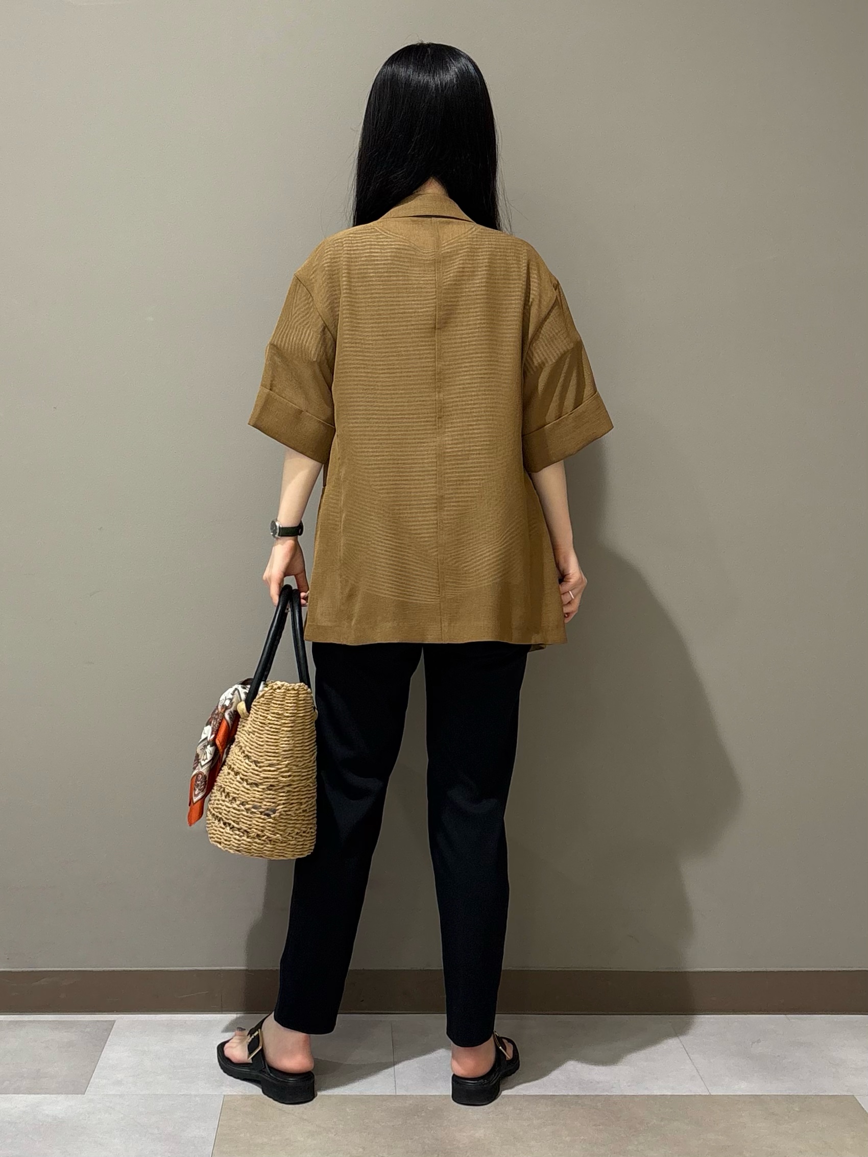 KEIKOさんの「INDIVI｜【洗える／メッシュ素材／SETUP可能】半袖シアージャケット」を使ったコーディネート