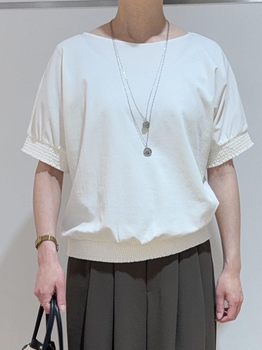 あやさんの「UNTITLED｜【接触冷感/汗染み防止/吸水速乾/UVカット】シャーリングプルオーバー」を使ったコーディネート