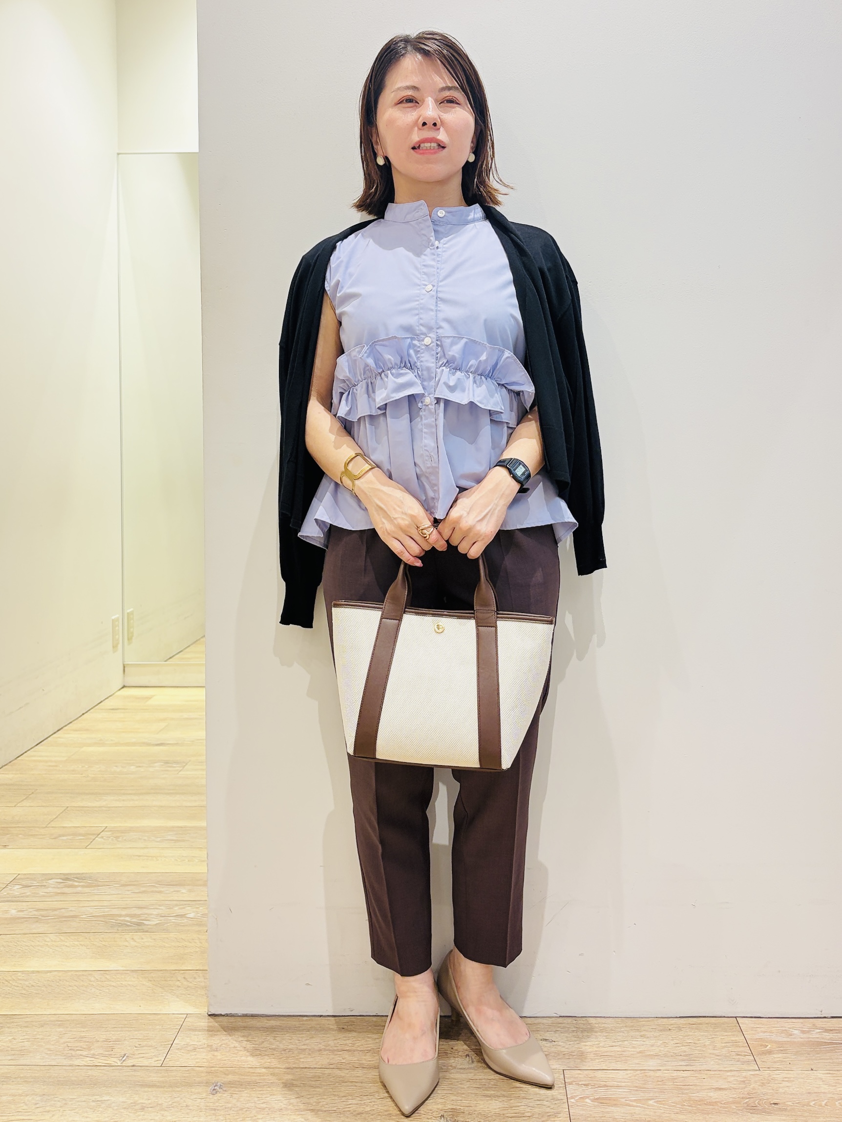 YUKOさんの「index｜【接触冷感】シアーショートトッパーカーディガン《洗濯機OK／抗ピル》」を使ったコーディネート