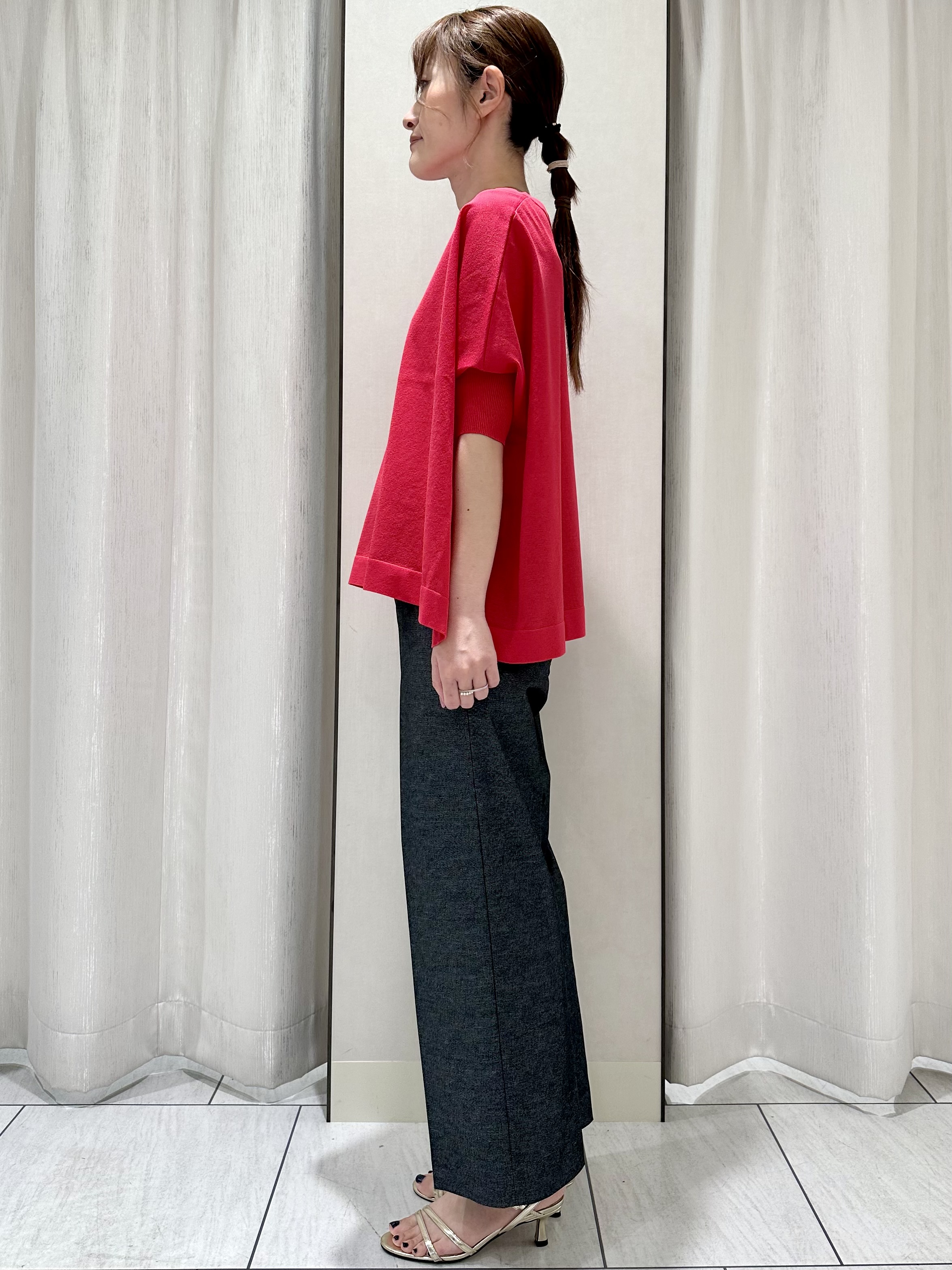 komiさんの「UNTITLED｜【アンサンブル可/洗える】シアーレーヨンニット」を使ったコーディネート