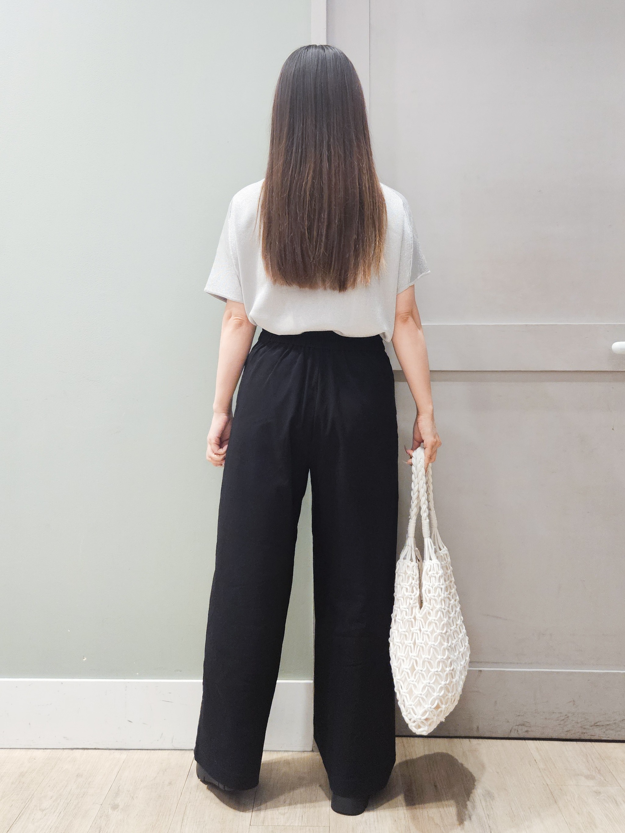 maiさんの「grove｜【シリーズ累計36万枚！名品ニット】やわらかドライタッチ ドルマンニット」を使ったコーディネート