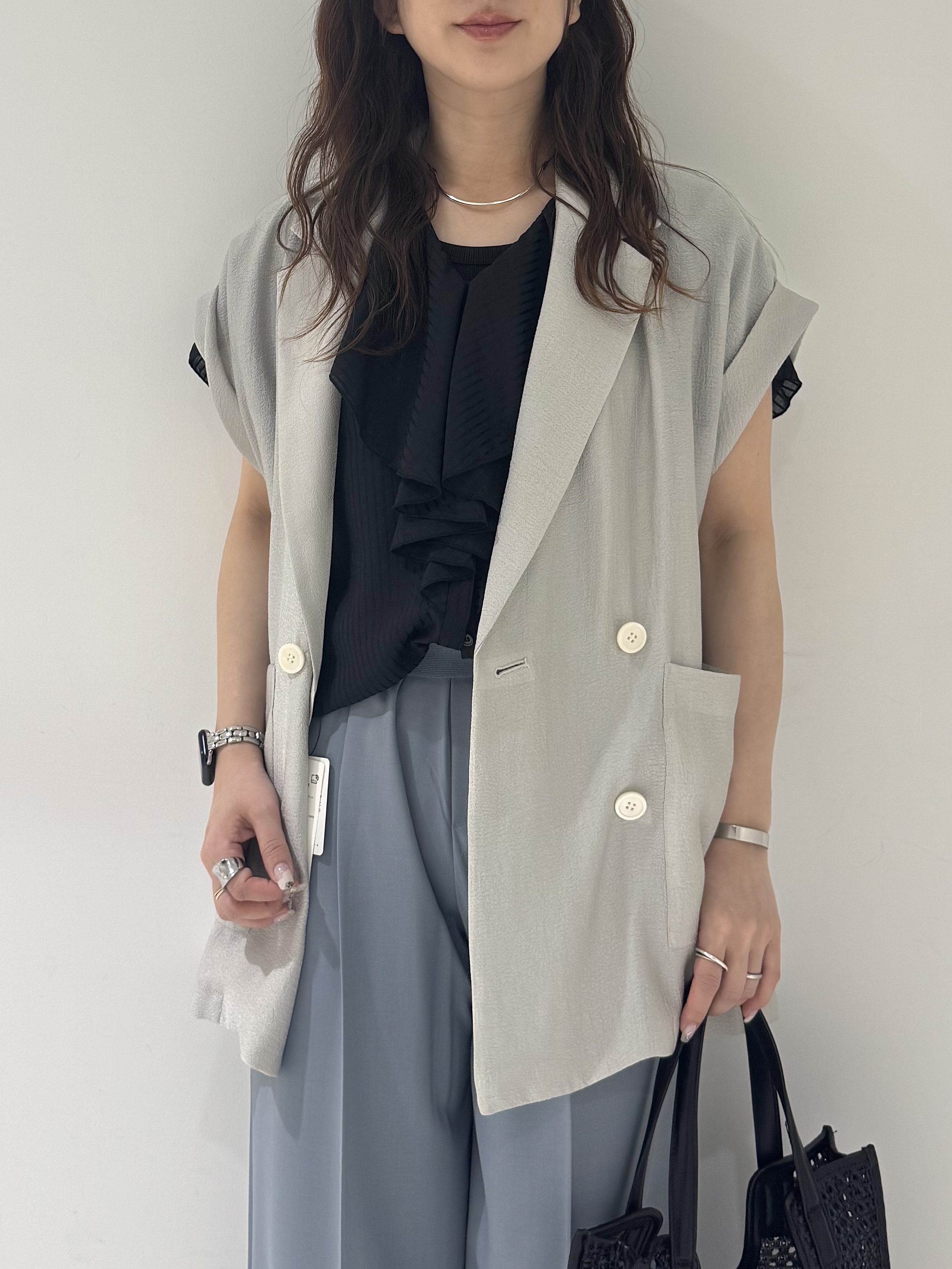 そんさんの「INDIVI｜ワッシャーシアー半袖ダブルジャケット」を使ったコーディネート
