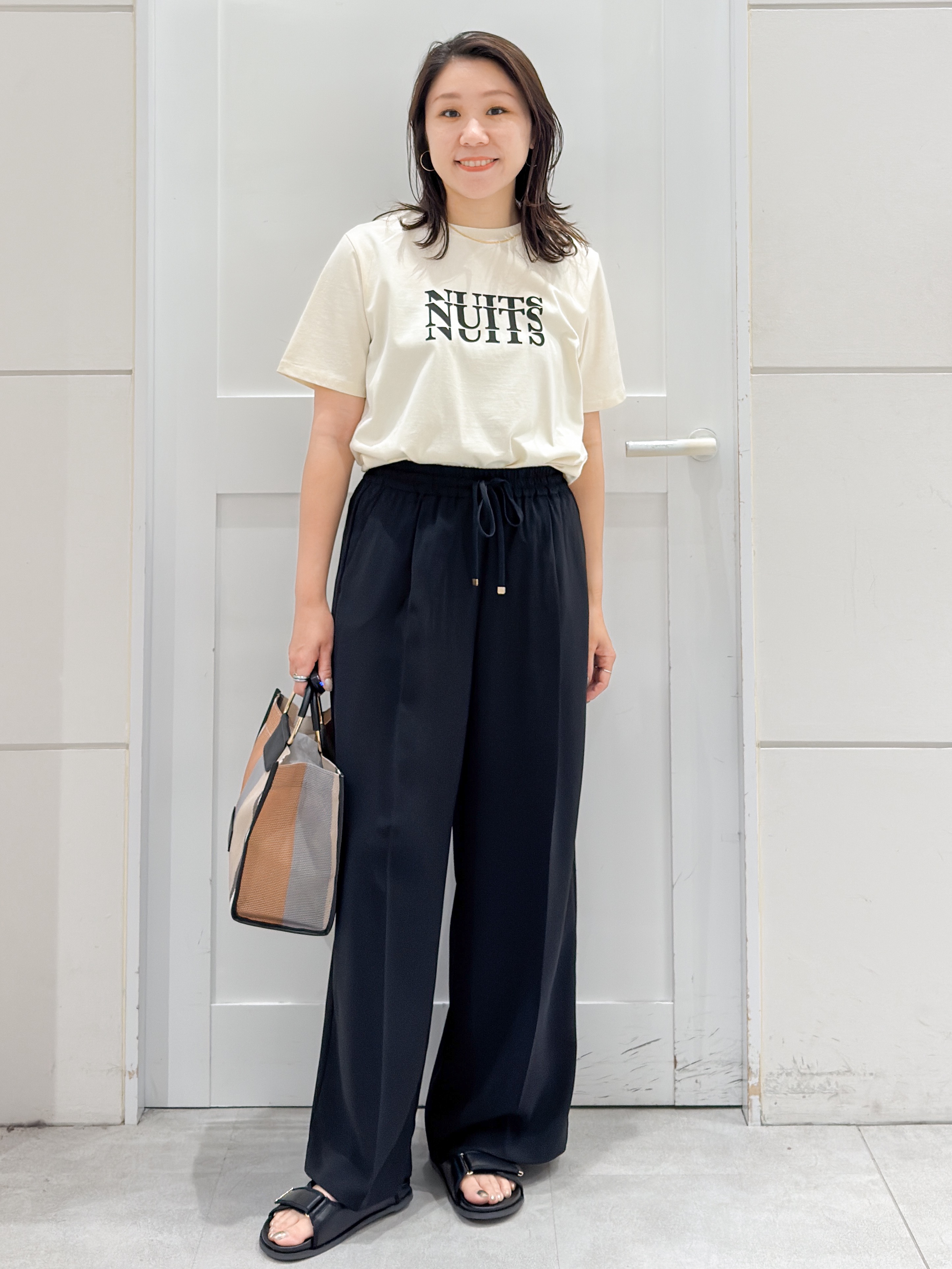 yuka.aさんの「OPAQUE.CLIP｜アソートロゴTシャツ【洗濯機OK】」を使ったコーディネート