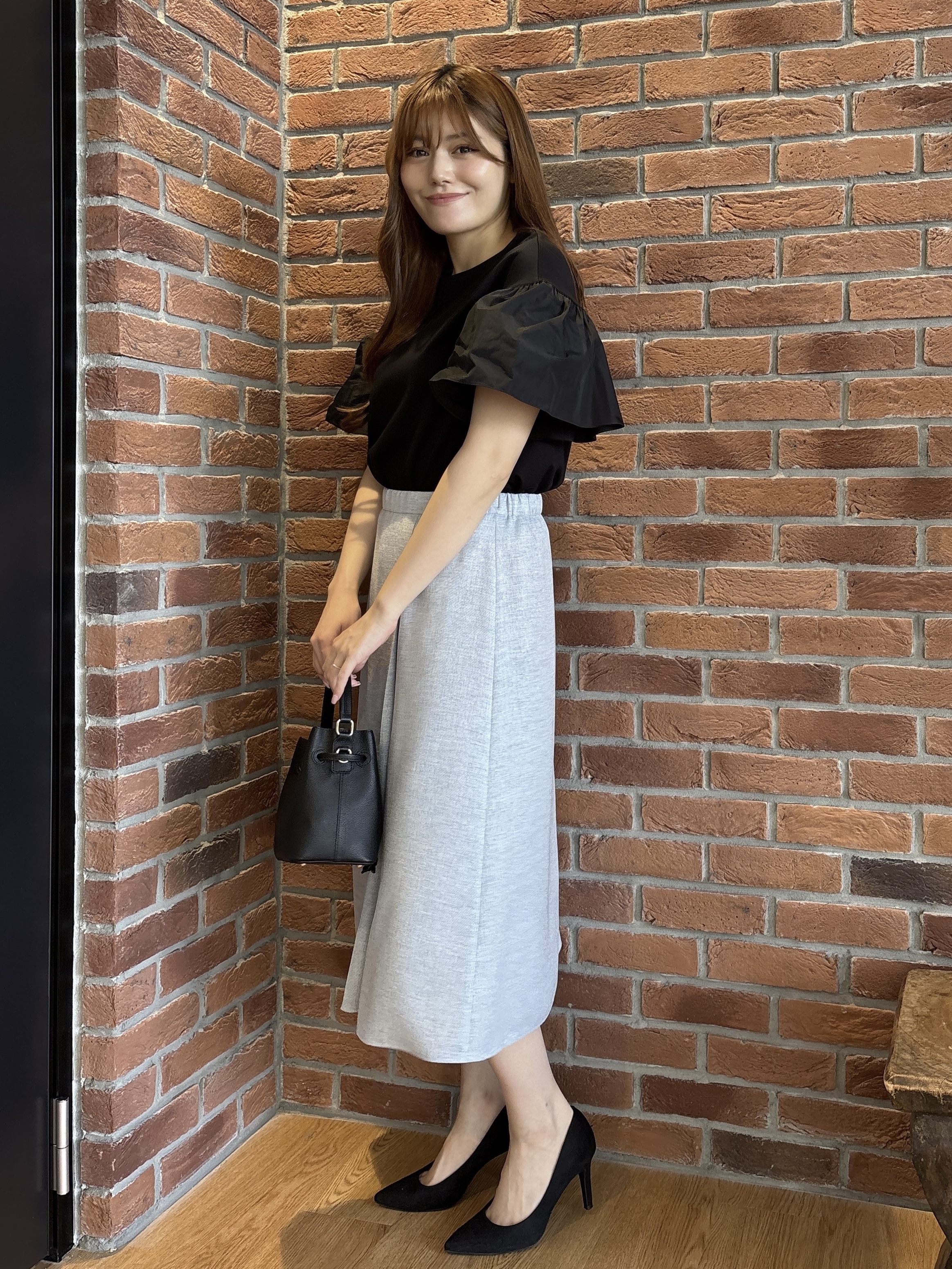 sayaさんの「COUP DE CHANCE｜【手洗い可／日本製】フレアスリーブプルオーバー」を使ったコーディネート