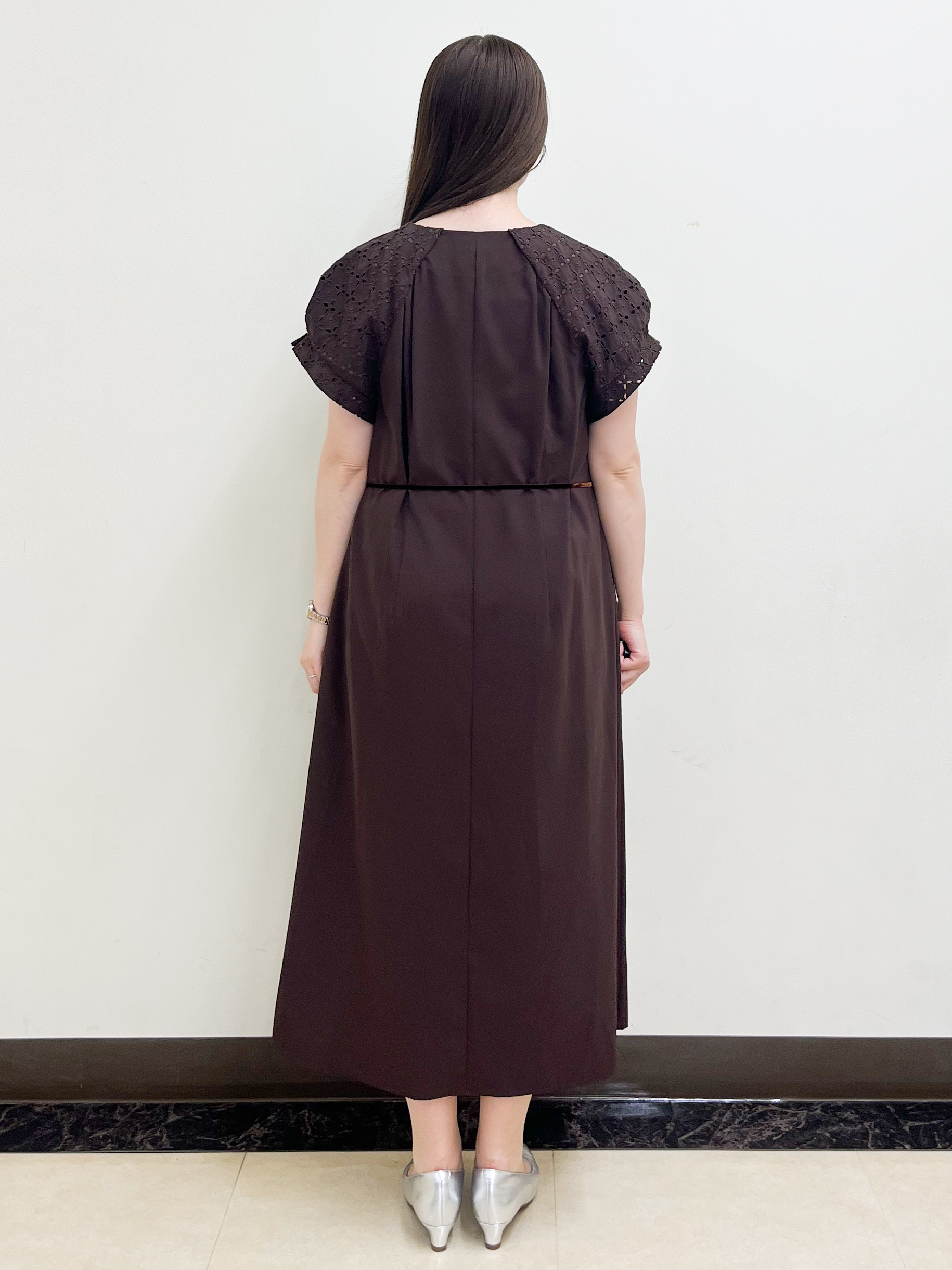 mikikoさんの「Reflect｜カットワークレーススリーブワンピース」を使ったコーディネート