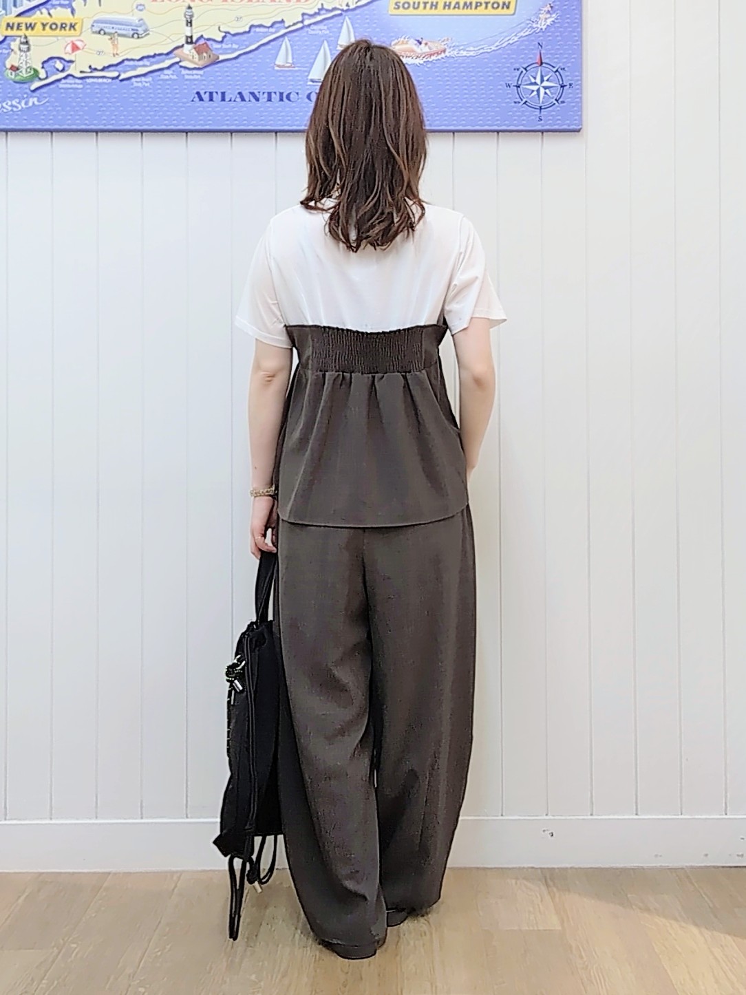itoさんの「Dessin｜【セットアップ可/UVカット/洗える】ビスチェドッキングTシャツ」を使ったコーディネート