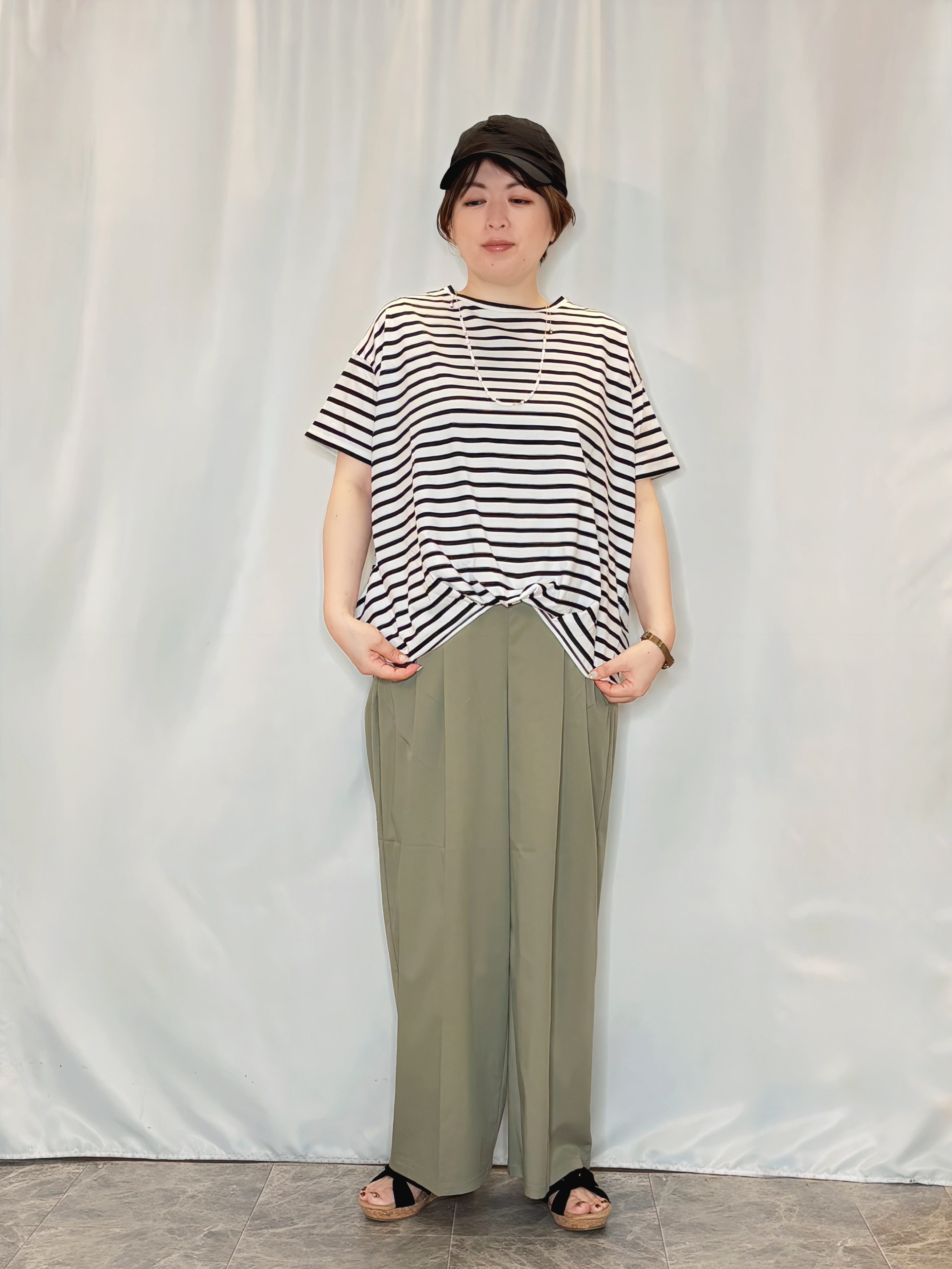 たみさんの「SHOO･LA･RUE｜【洗濯機可/S-LL】オンにもオフにも マルチに使えるボタンレスカーディガン」を使ったコーディネート