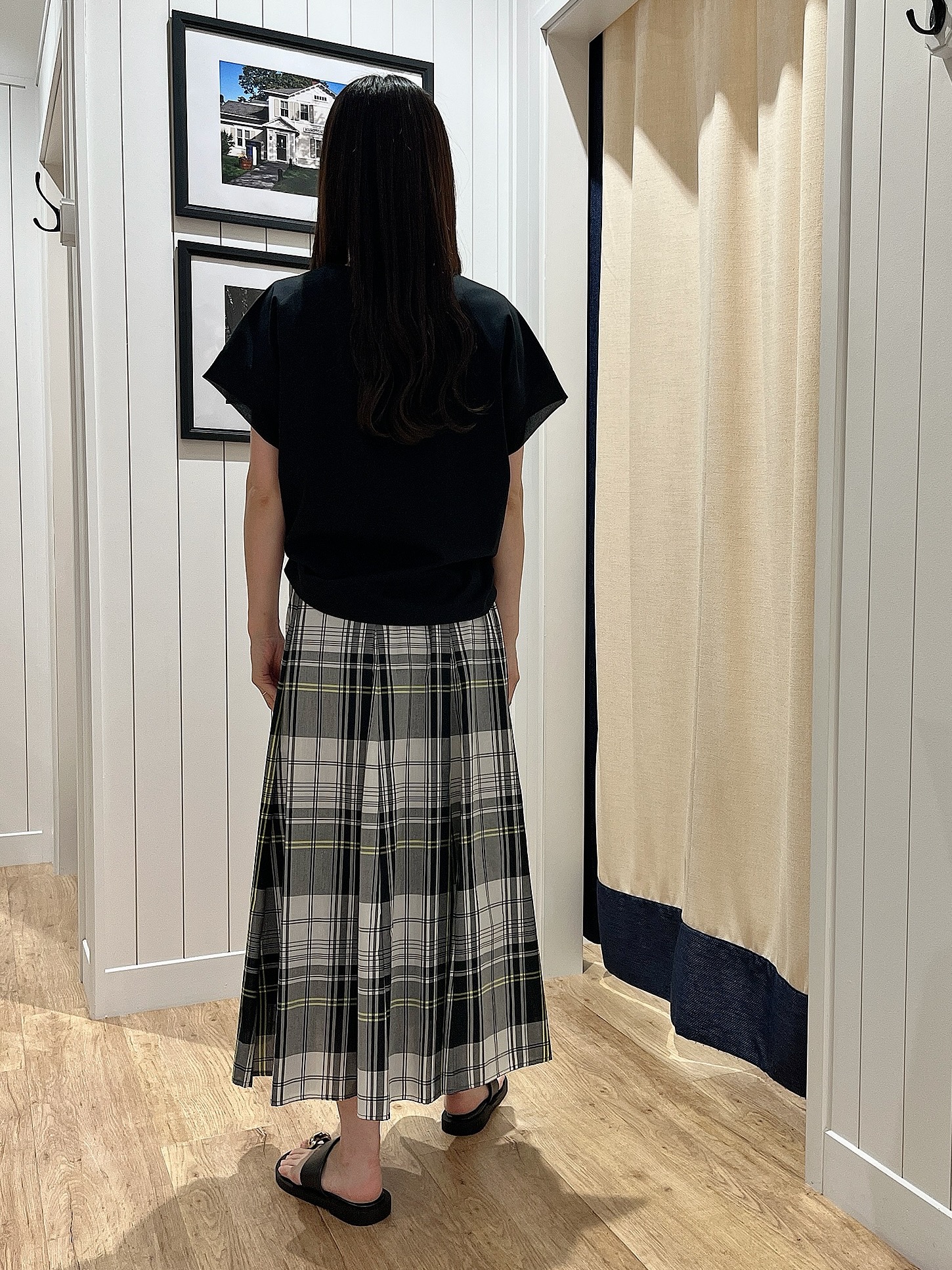 mihoさんの「Dessin｜【UVカット/接触冷感】美光沢カットソー」を使ったコーディネート
