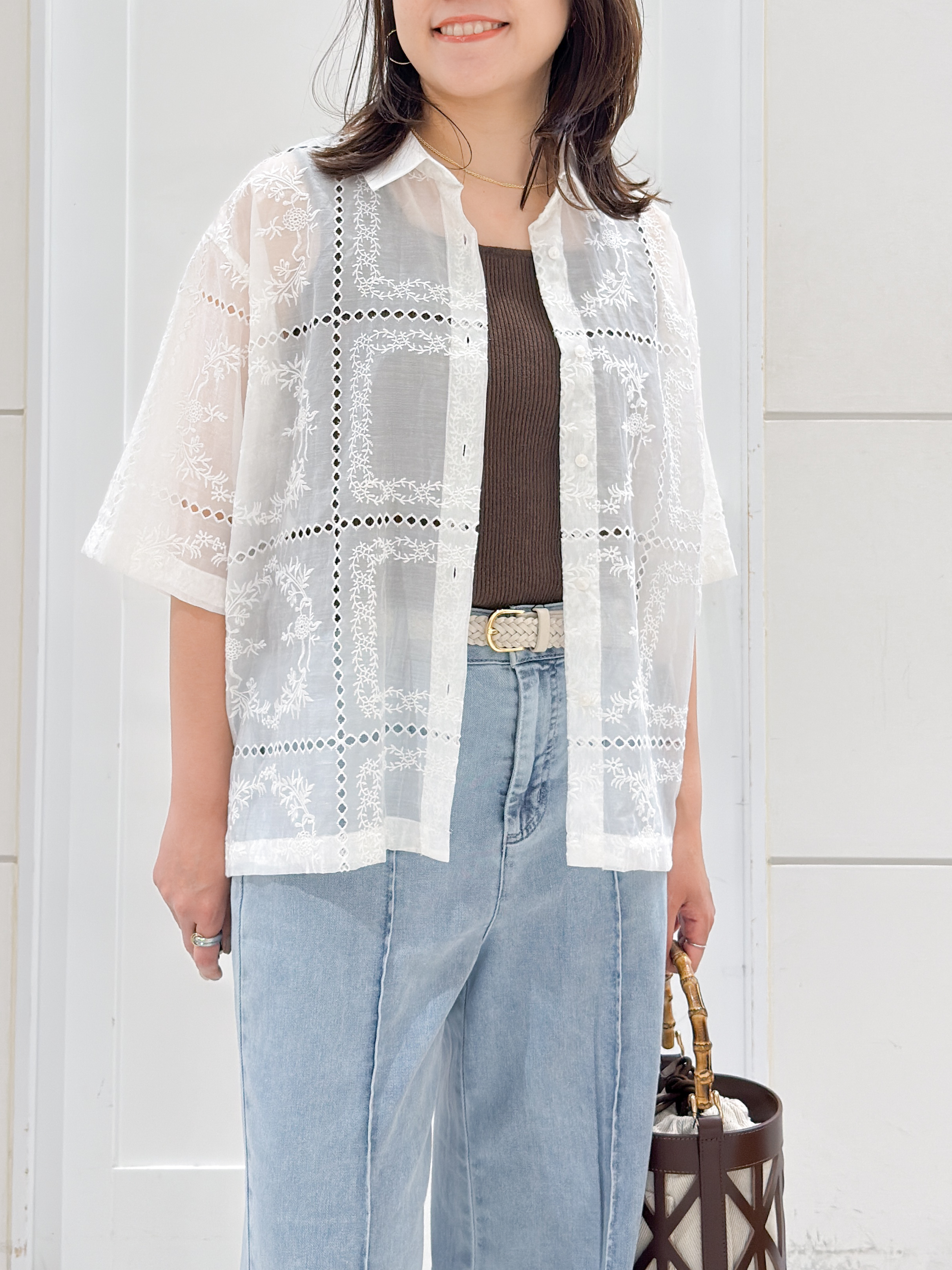 yuka.aさんの「OPAQUE.CLIP｜刺繍ハーフスリーブシャツ／セットアップ対応可【洗濯機OK】」を使ったコーディネート