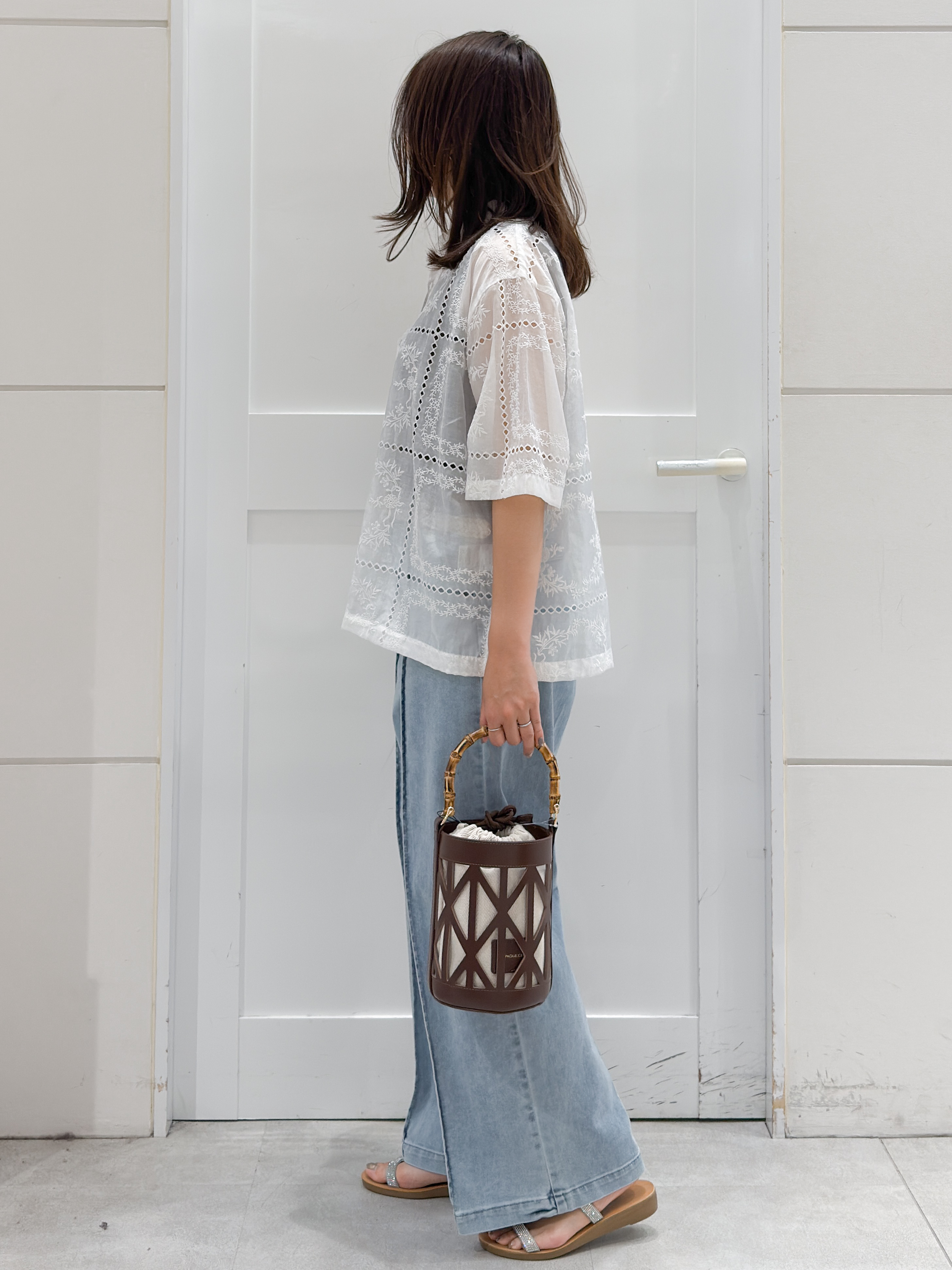 yuka.aさんの「OPAQUE.CLIP｜刺繍ハーフスリーブシャツ／セットアップ対応可【洗濯機OK】」を使ったコーディネート