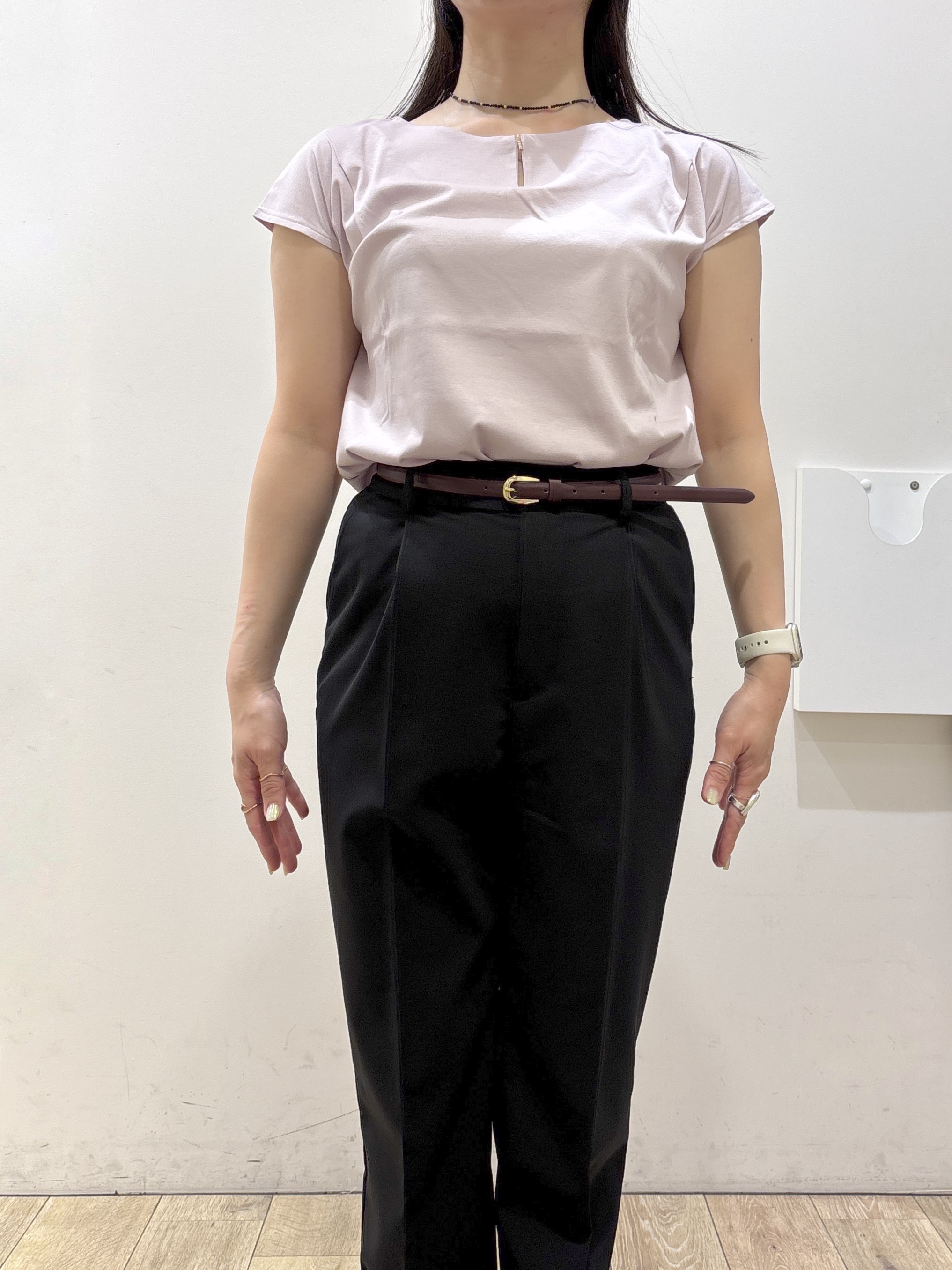 mameさんの「index｜【接触冷感】ビジューキーネックフレンチトップス《UVケア／洗濯機OK／XS～3L／8col》」を使ったコーディネート
