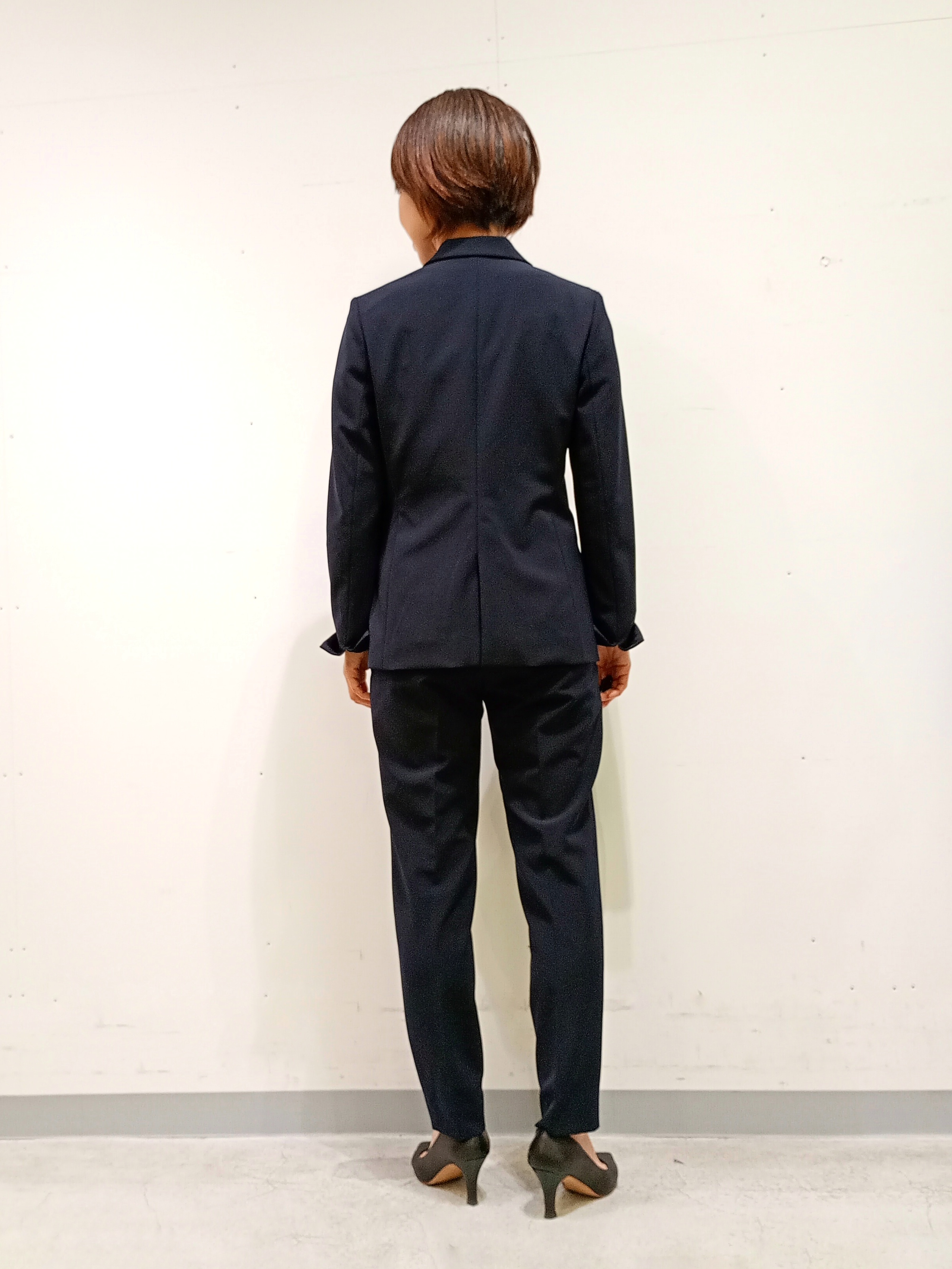 Kさんの「INDIVI｜【定番スーツ／UVケア／洗える】ウール調ノーカラージャケット」を使ったコーディネート