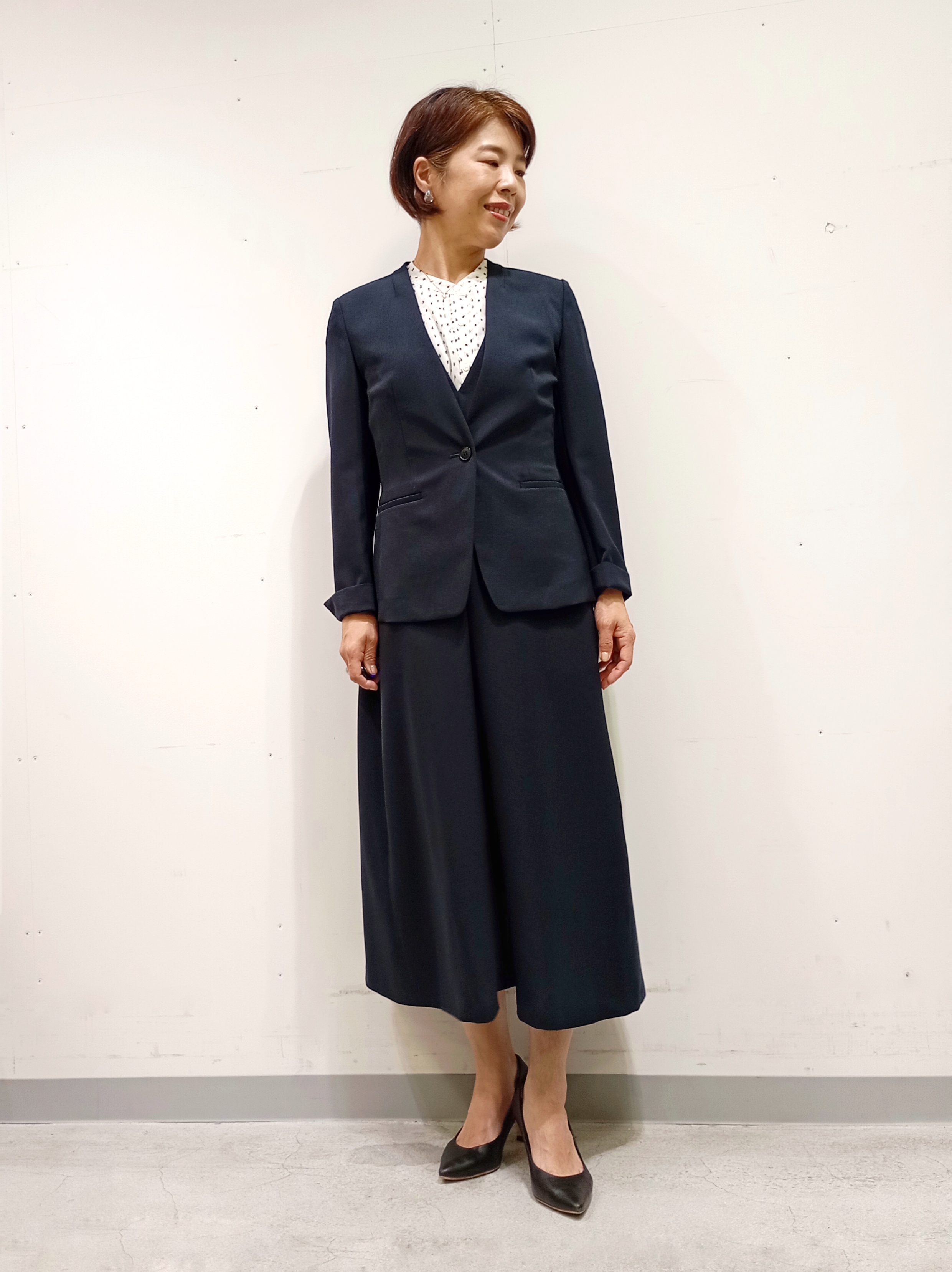 Kさんの「INDIVI｜【定番スーツ／UVケア／洗える】ウール調ノーカラージャケット」を使ったコーディネート