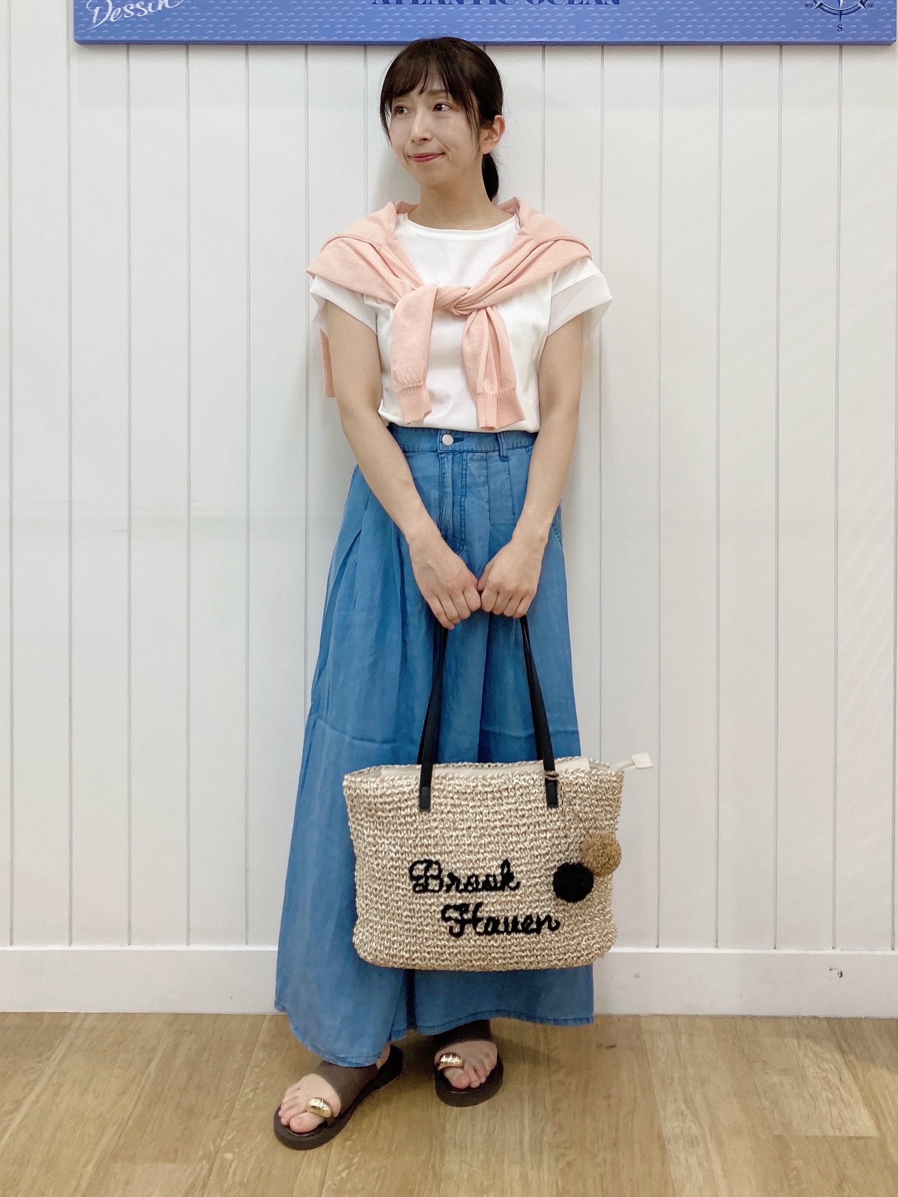 yoshiさんの「Dessin｜【UVカット/接触冷感】美光沢カットソー」を使ったコーディネート