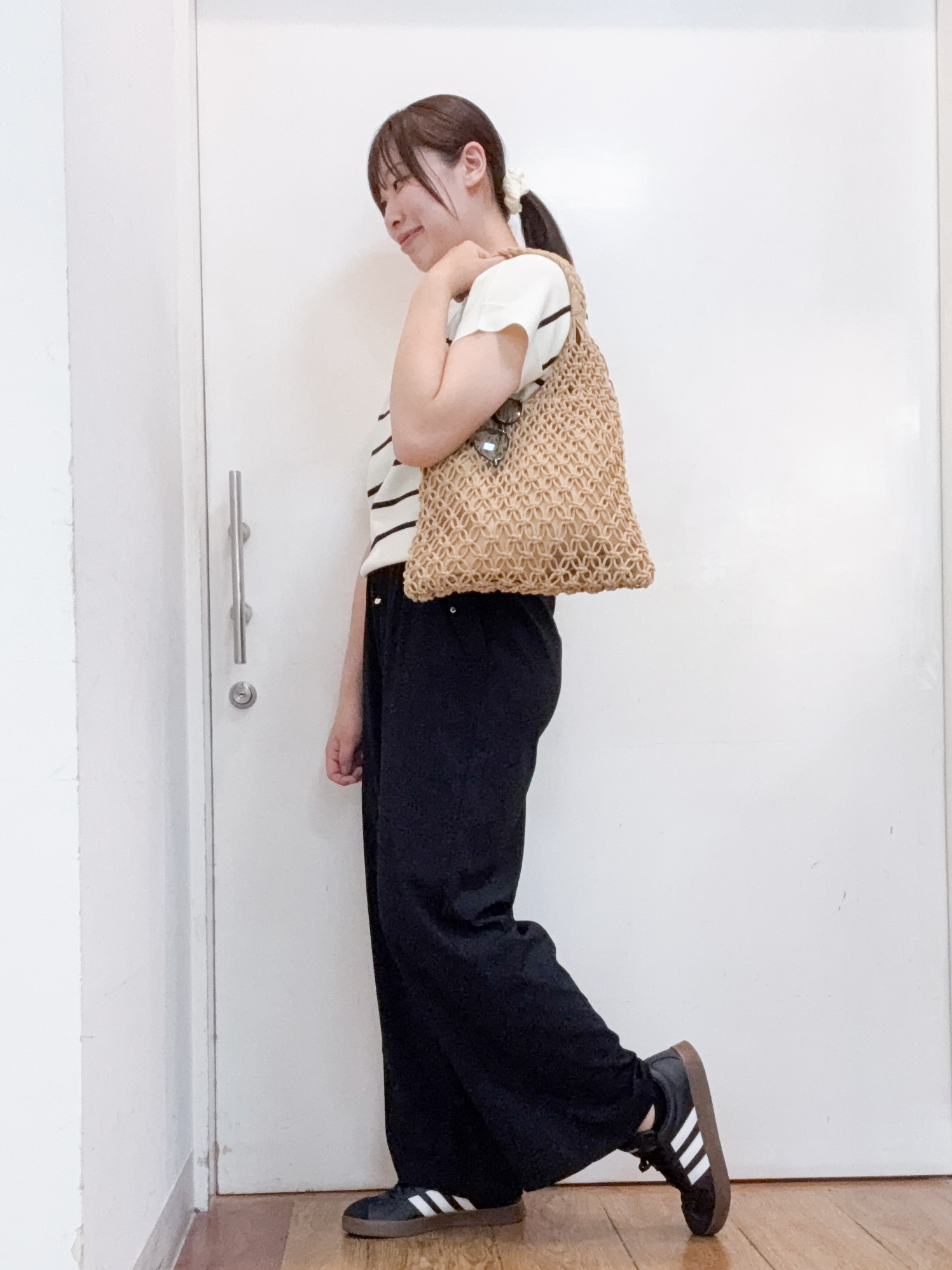 Karinさんの「SHOO･LA･RUE｜【毎日洗える/UV】二の腕隠れる さらっとドルマン半袖ニット」を使ったコーディネート