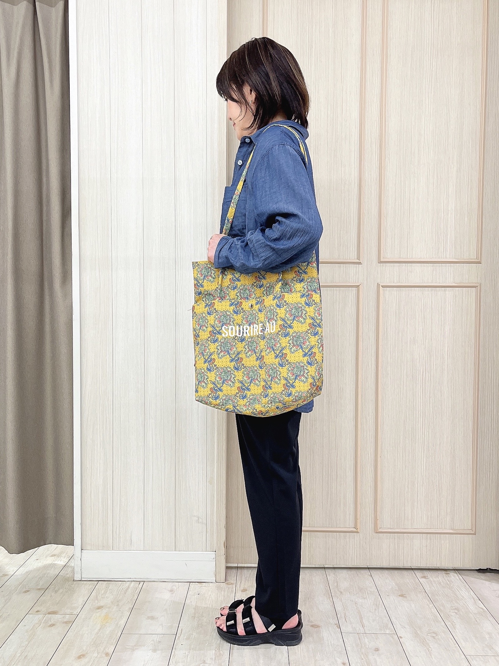kaneさんの「SHOO･LA･RUE｜【前後2WAY/洗濯機可/S-LL】スクエアネックで小顔効果 ランダムテレコタンクトップ」を使ったコーディネート