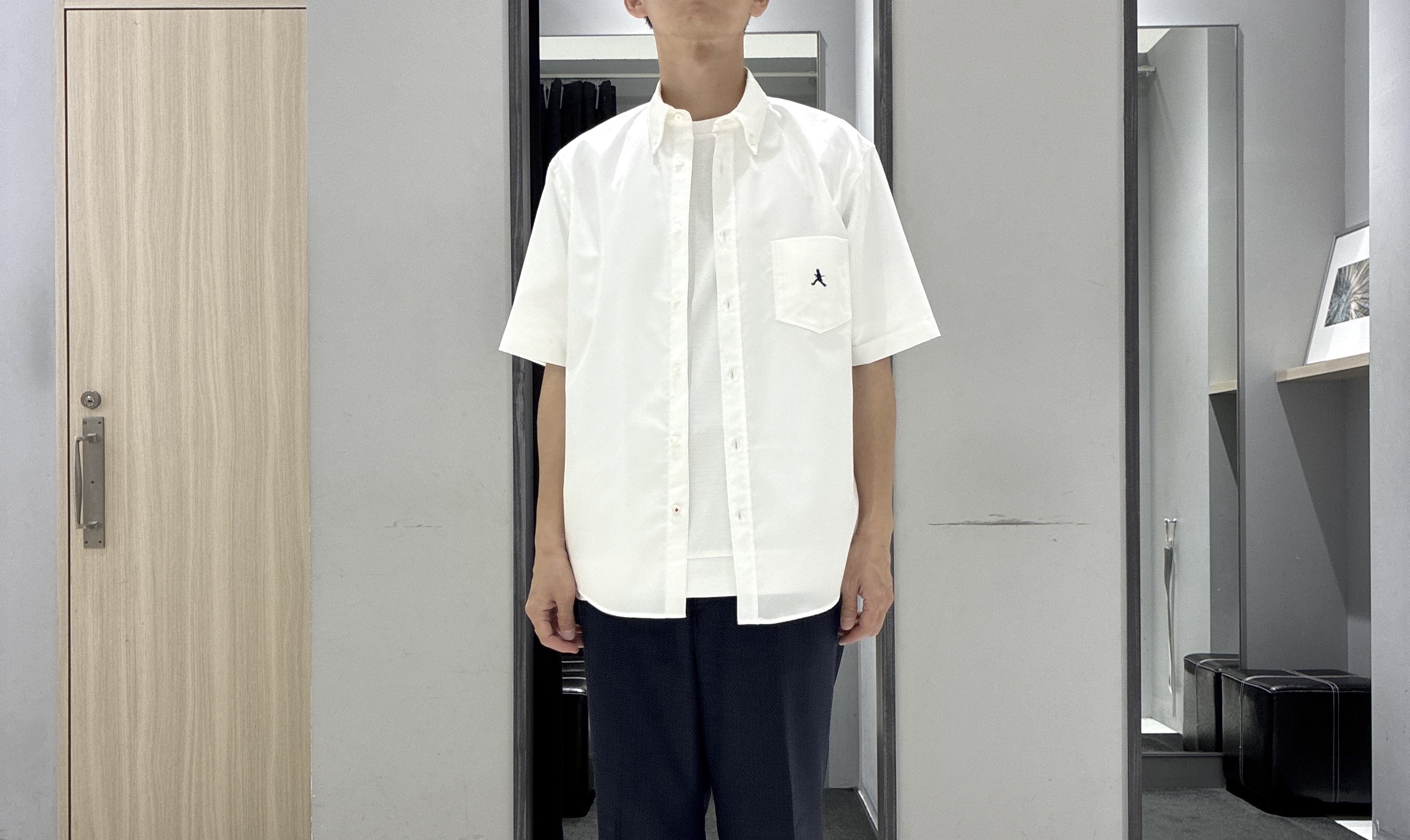 わいずみさんの「TAKEO KIKUCHI｜【BOWLER HAT LABEL】ボーラーハットウォーカー刺繍 半袖ボタンダウンシャツ」を使ったコーディネート