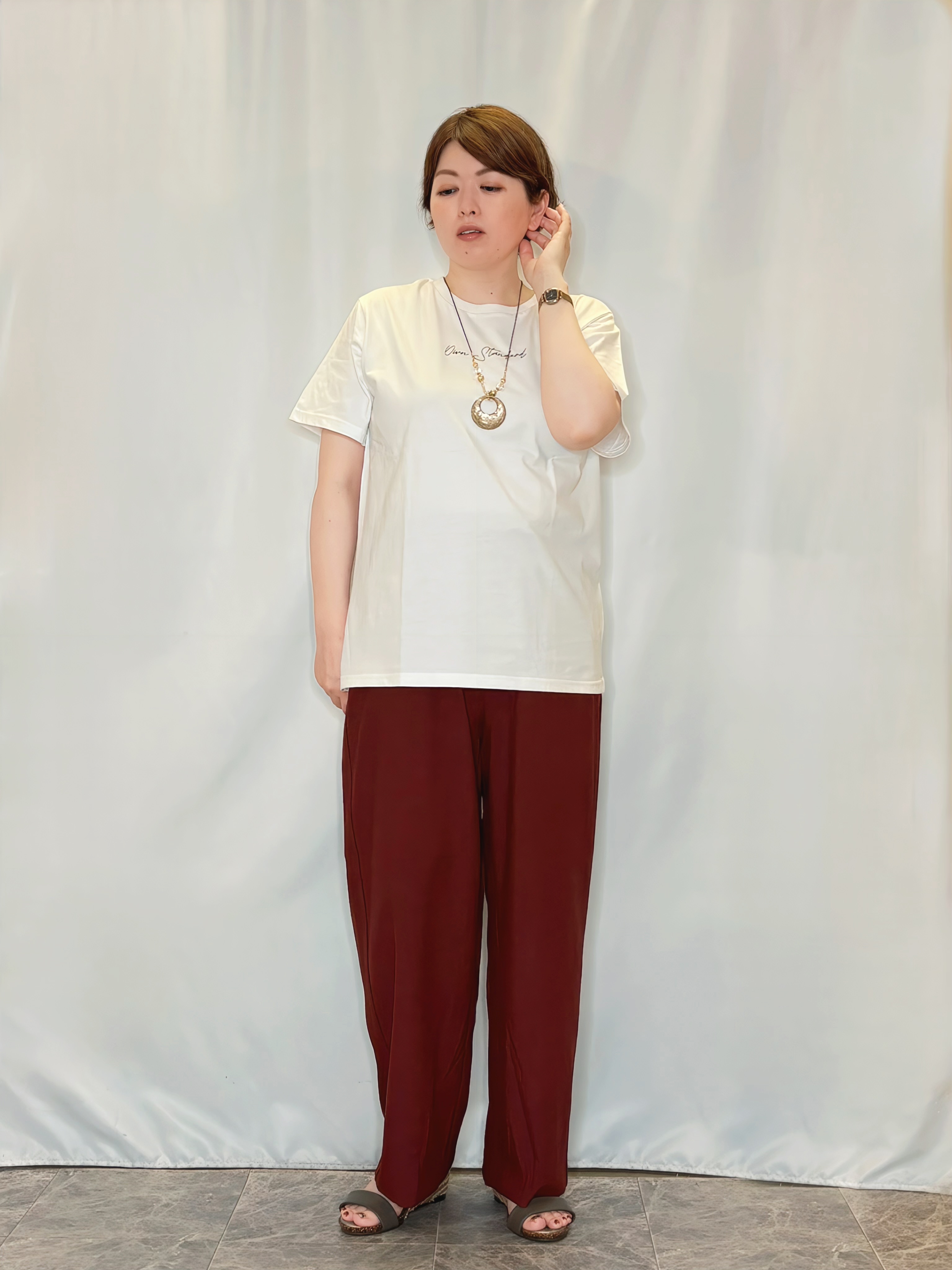 たみさんの「SHOO･LA･RUE｜【洗濯機可/体型カバー】羽織るだけで雰囲気変わる 柄アソート ポンチョ風シアーシャツ」を使ったコーディネート