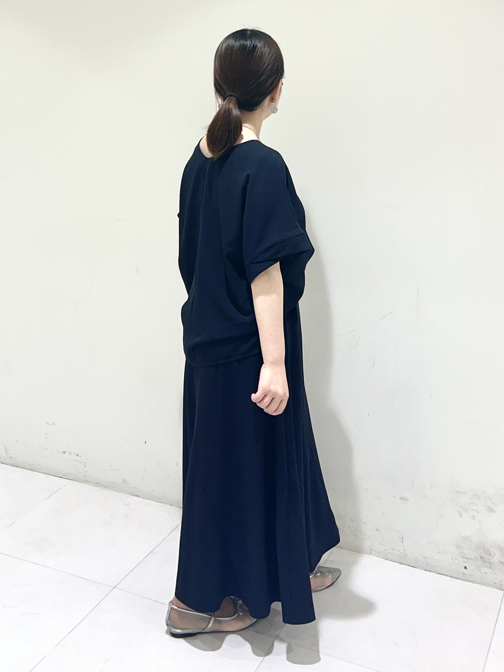 Mitsukiさんの「UNTITLED｜【セットアップ可/UVカット/前後2WAY】リラクシーフレンチスリーブブラウス」を使ったコーディネート
