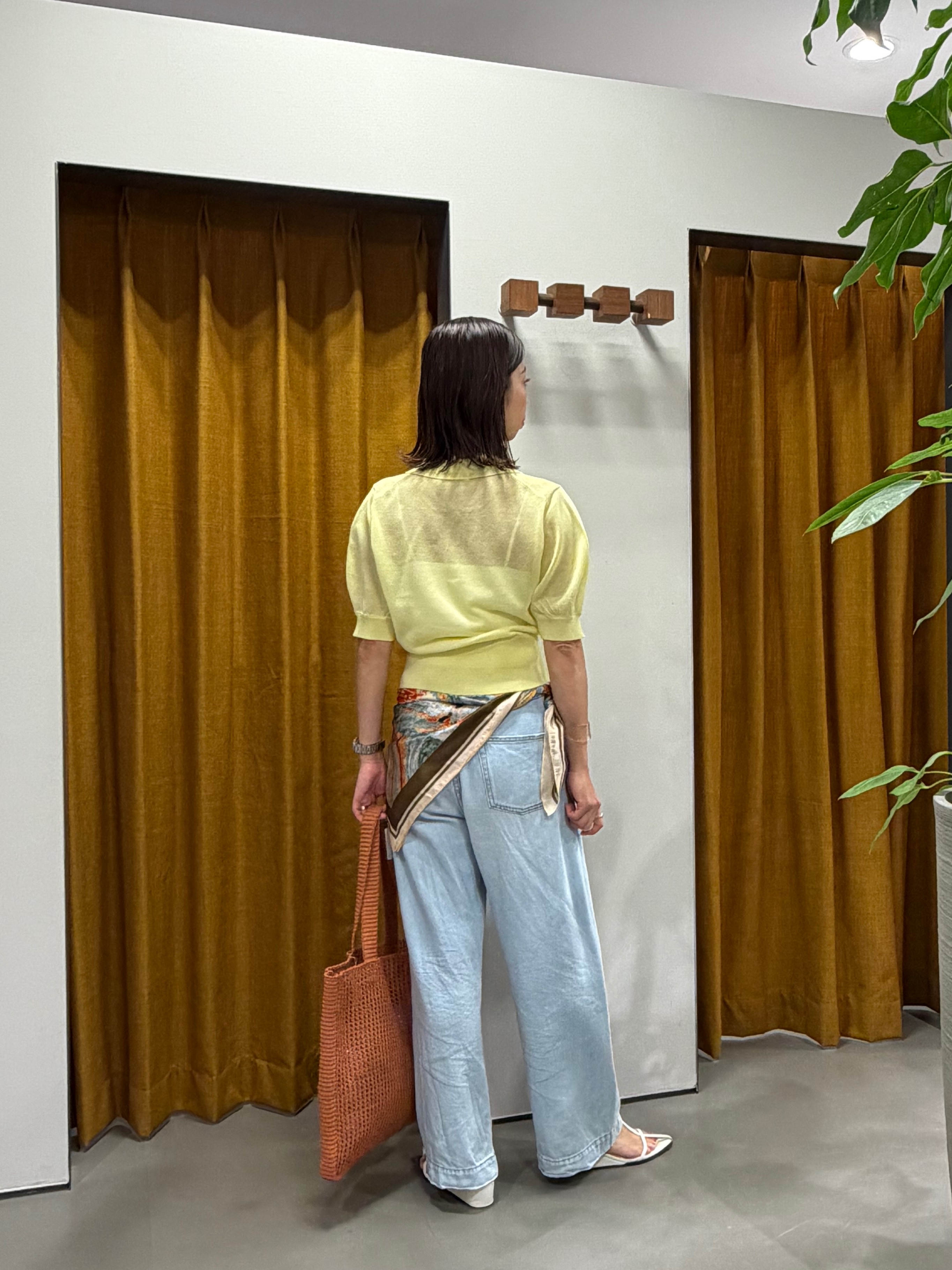 Mikoさんの「INDIVI｜フォルムスリーブポロニット」を使ったコーディネート