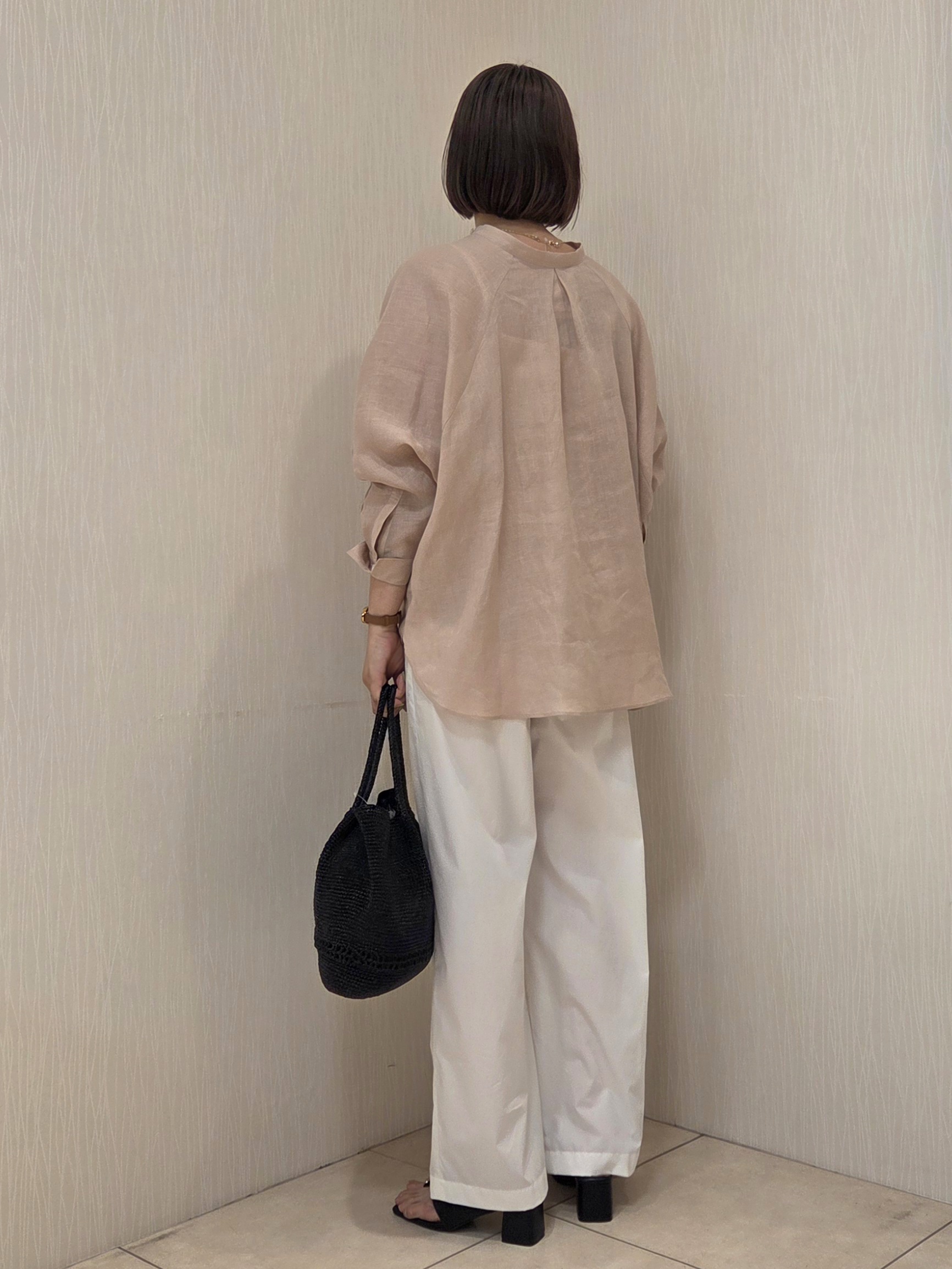 naokoさんの「UNTITLED｜【麻100】リネンドルマンシャツ」を使ったコーディネート