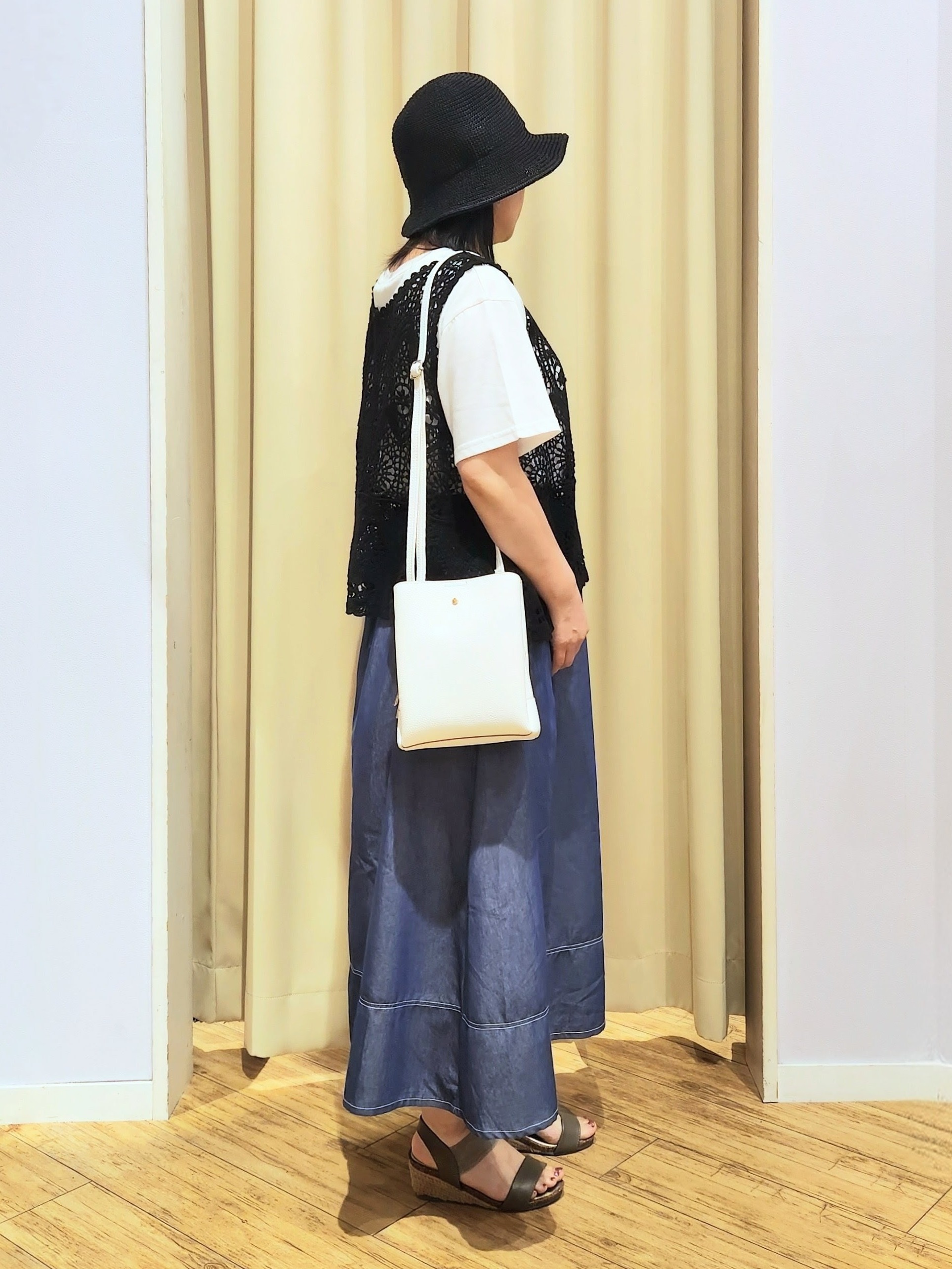 くまさんの「SHOO･LA･RUE｜【高レビュー】片手で履けるサンダル　シューダル26SS」を使ったコーディネート