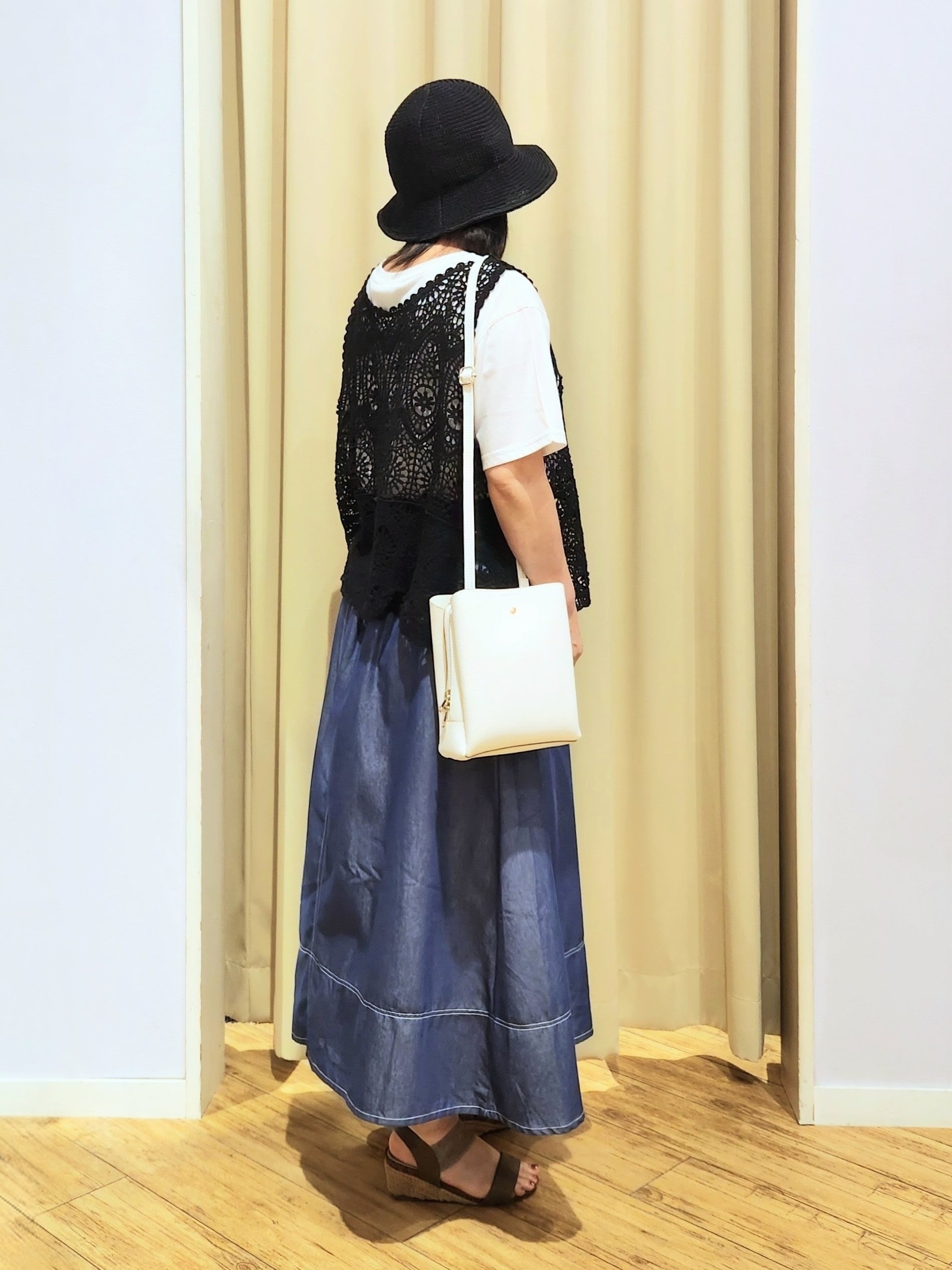くまさんの「SHOO･LA･RUE｜【高レビュー】片手で履けるサンダル　シューダル26SS」を使ったコーディネート