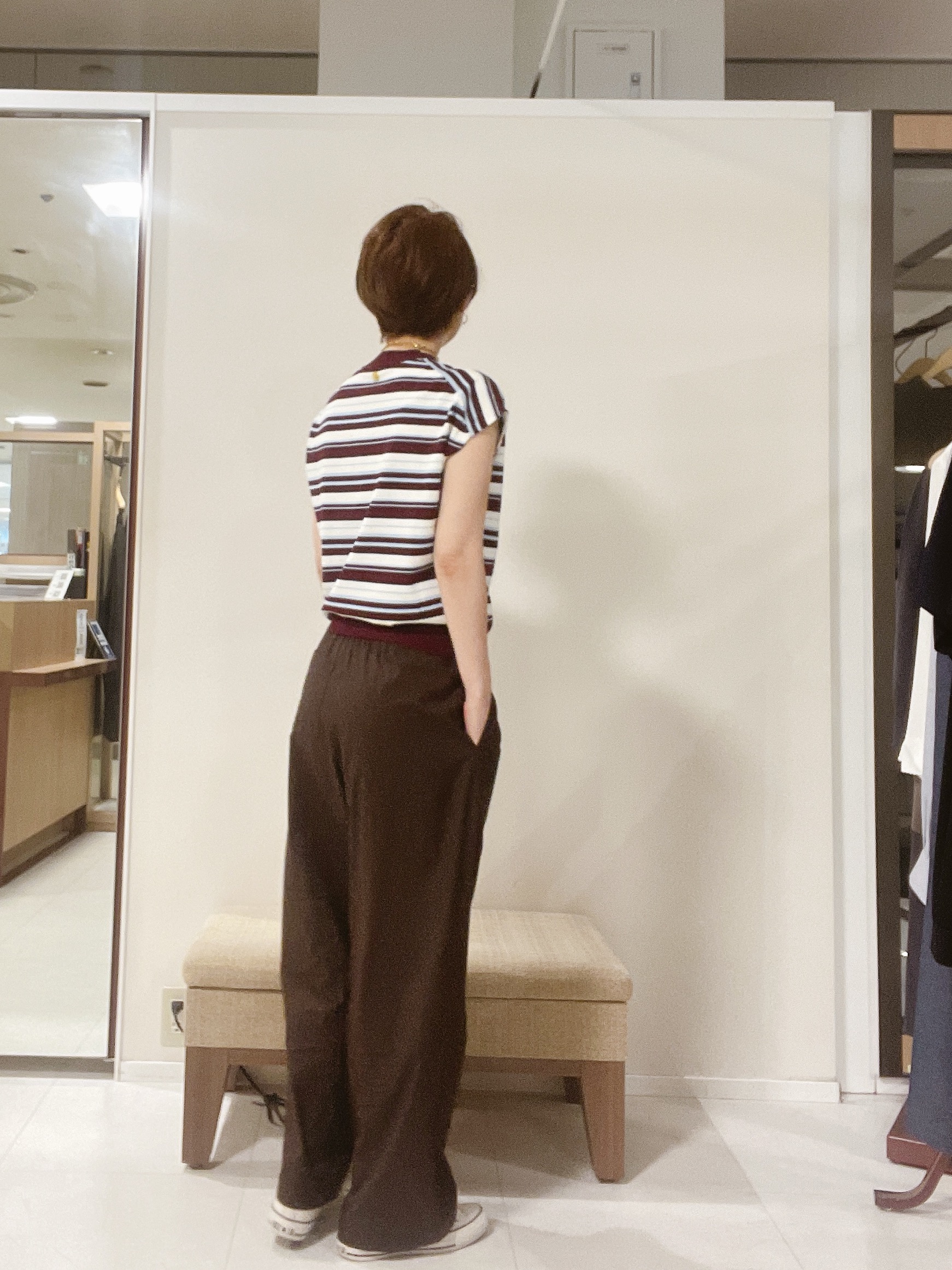 IWAMOさんの「UNTITLED｜◆【ウエストゴム】タフタワイドパンツ」を使ったコーディネート