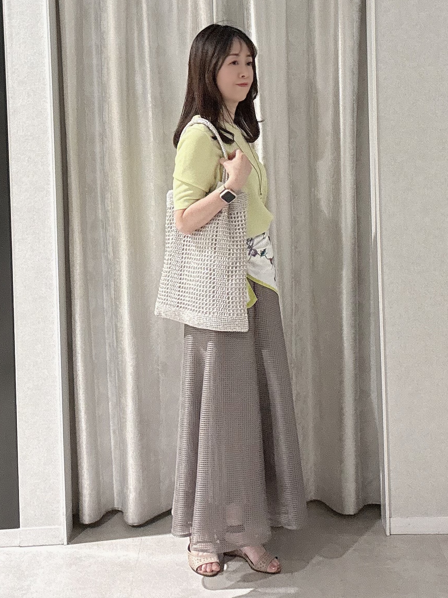 makiさんの「UNTITLED｜◆【アンサンブル可】ラメ混クルーネックプルオーバー」を使ったコーディネート
