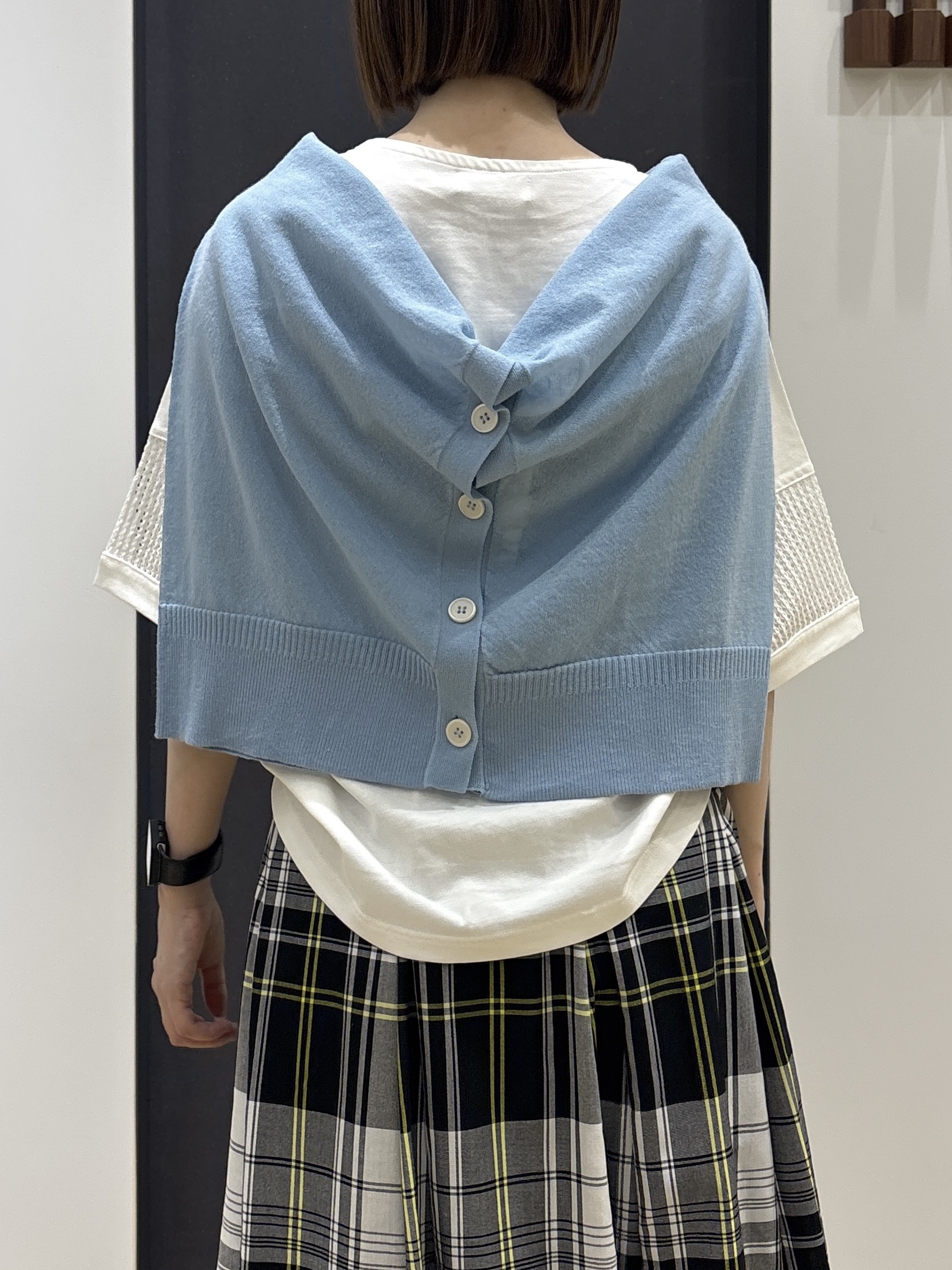 risaさんの「Dessin｜【接触冷感】メッシュレーススリーブプルオーバー」を使ったコーディネート