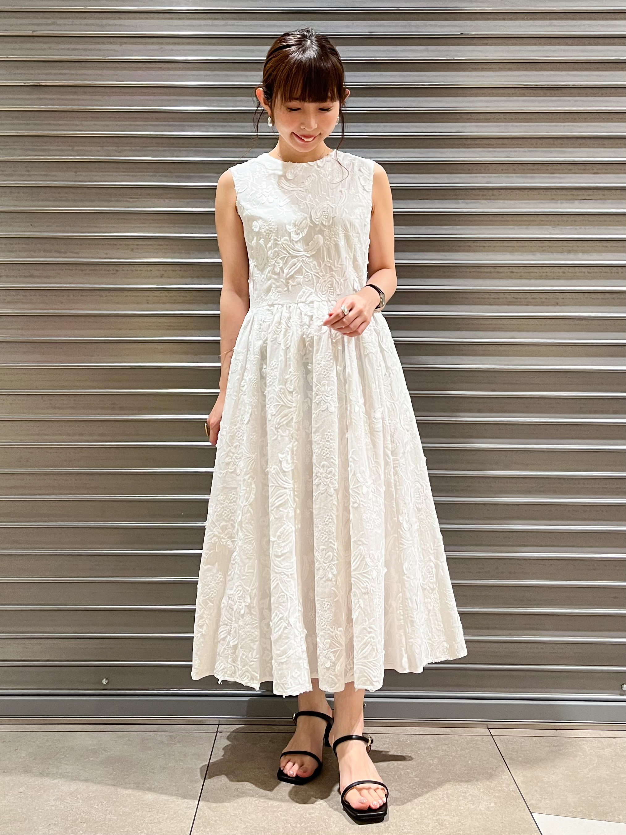 じゅんさんの「DRESSTERIOR｜【春夏/寒暖差対応/ウォッシャブル】ライト裏毛フーディー」を使ったコーディネート