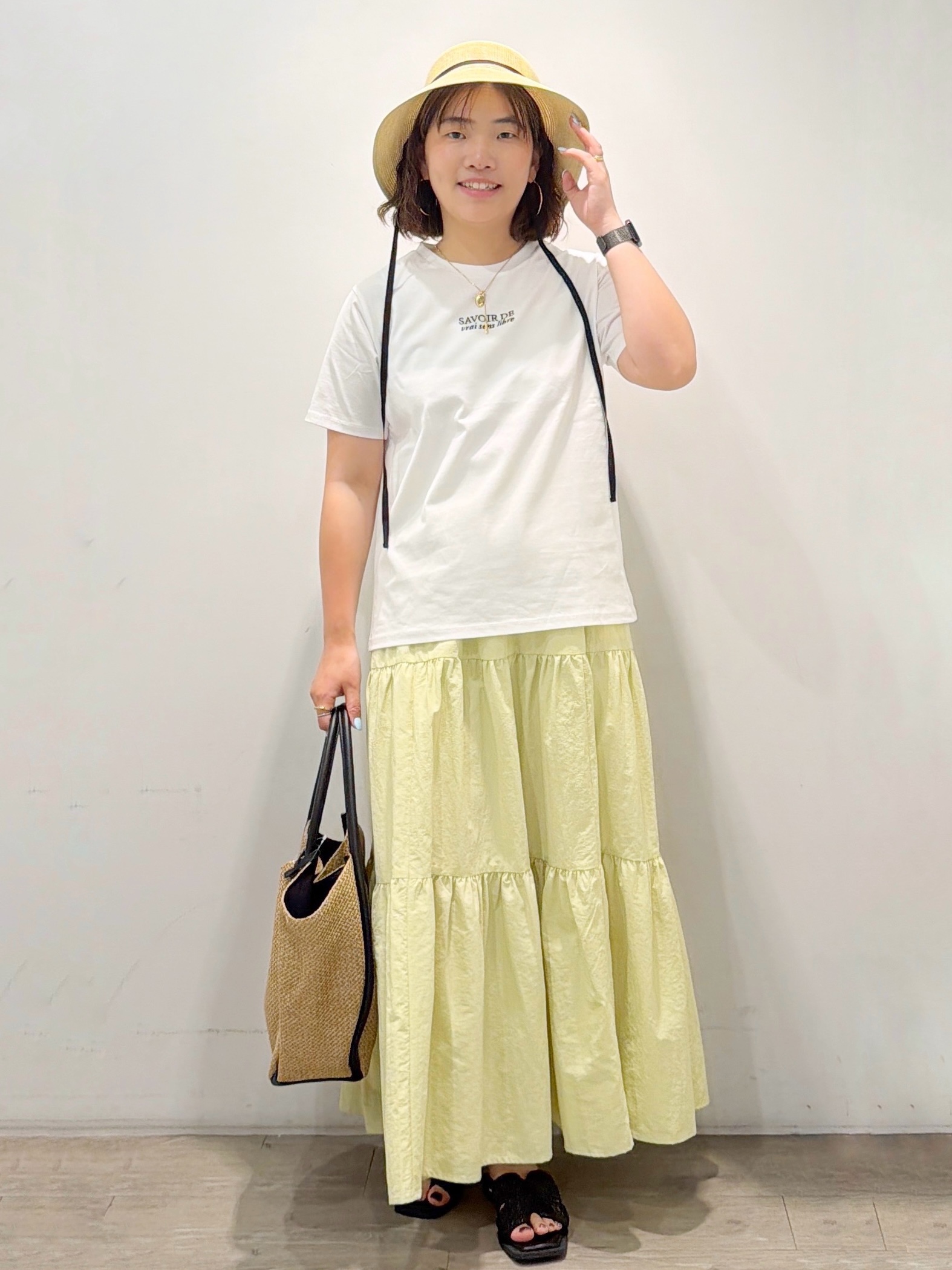 sumicaさんの「OPAQUE.CLIP｜ロゴプリント刺繍アソートTシャツ【洗濯機OK】」を使ったコーディネート
