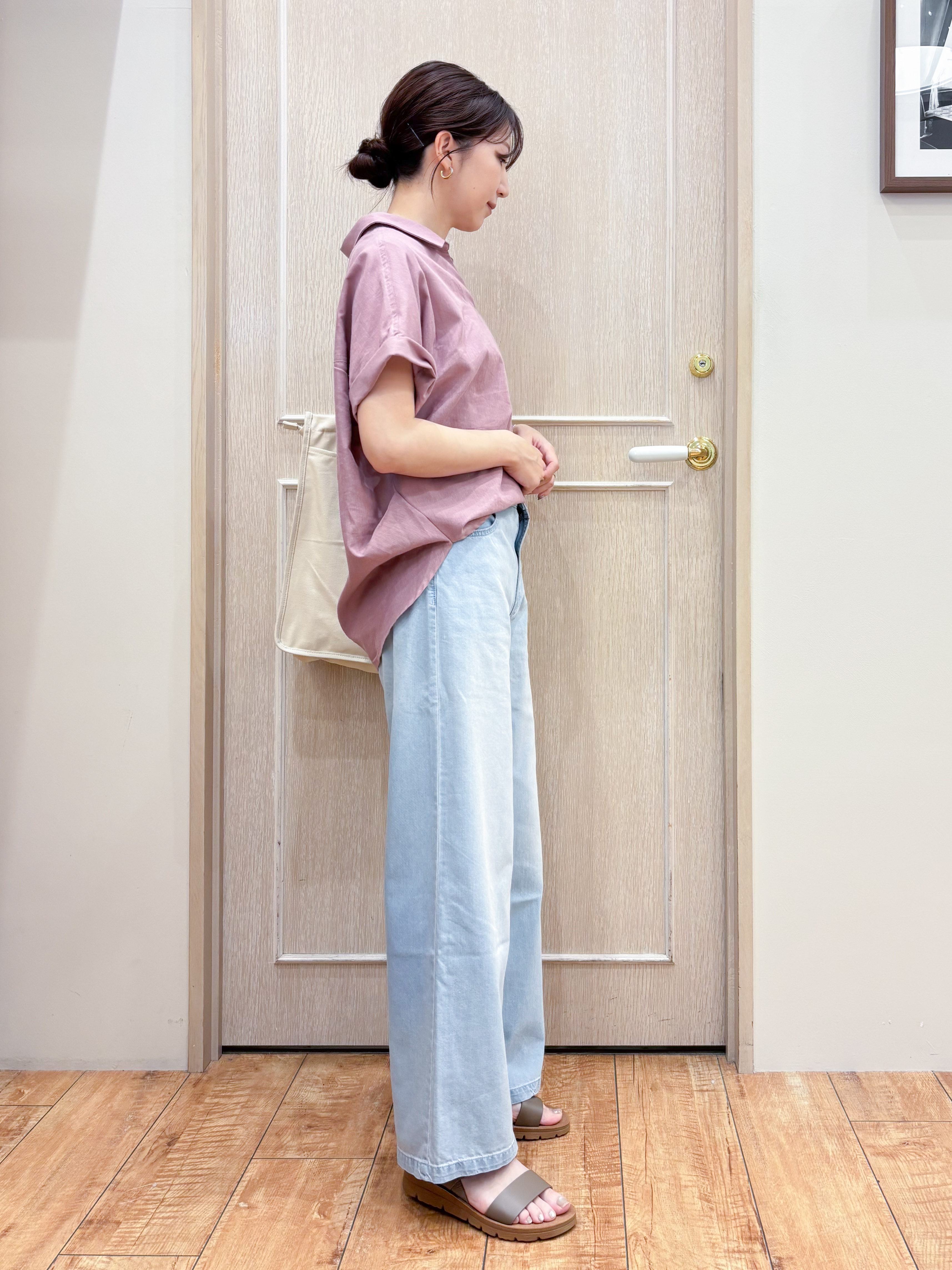 なみさんの「SHOO･LA･RUE｜【UV/吸水速乾/抗菌防臭】インせず着られる フレンチリネンスキッパーシャツ」を使ったコーディネート