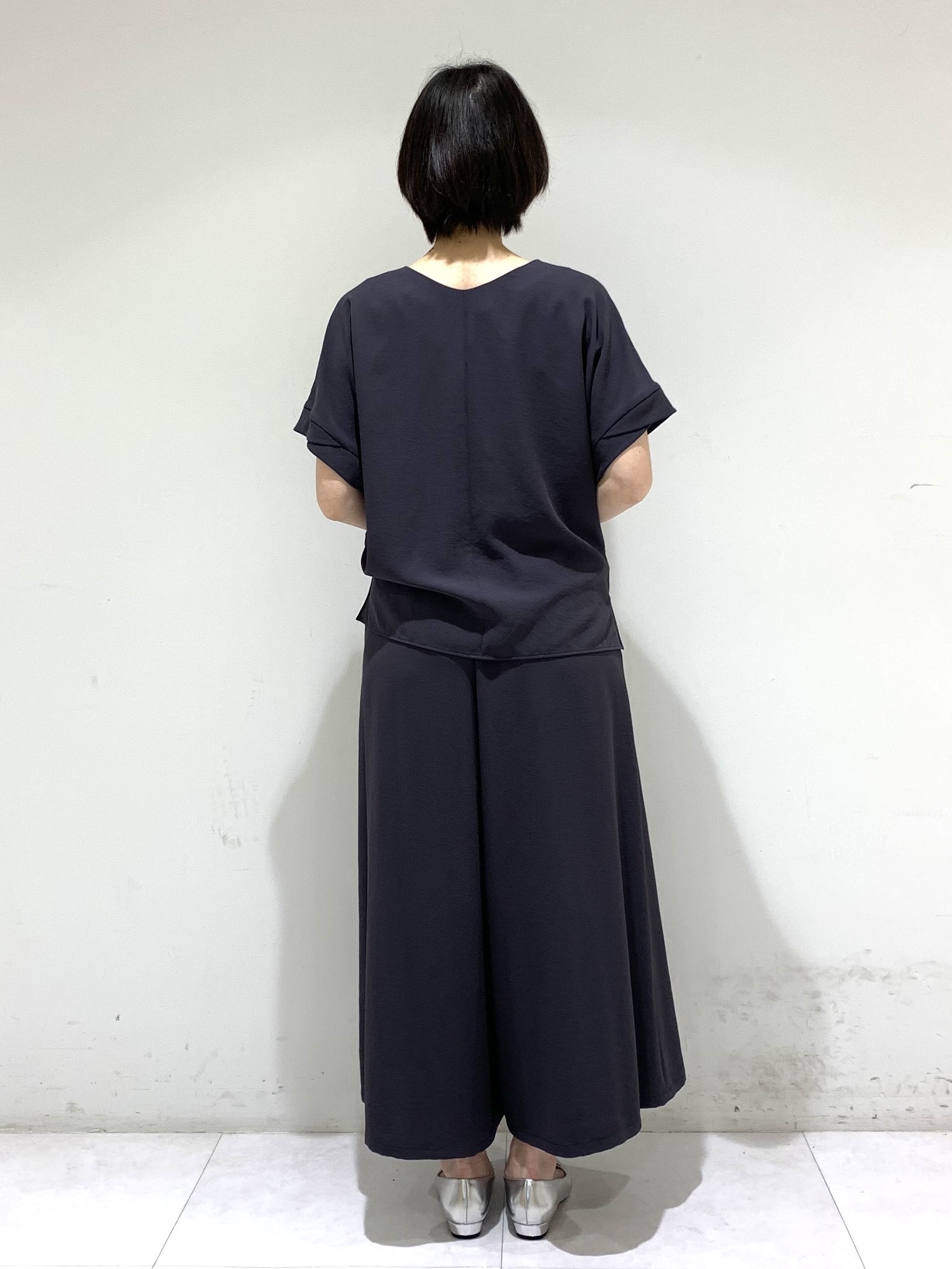 ちーさんの「UNTITLED｜【セットアップ可/UVカット/前後2WAY】リラクシーフレンチスリーブブラウス」を使ったコーディネート