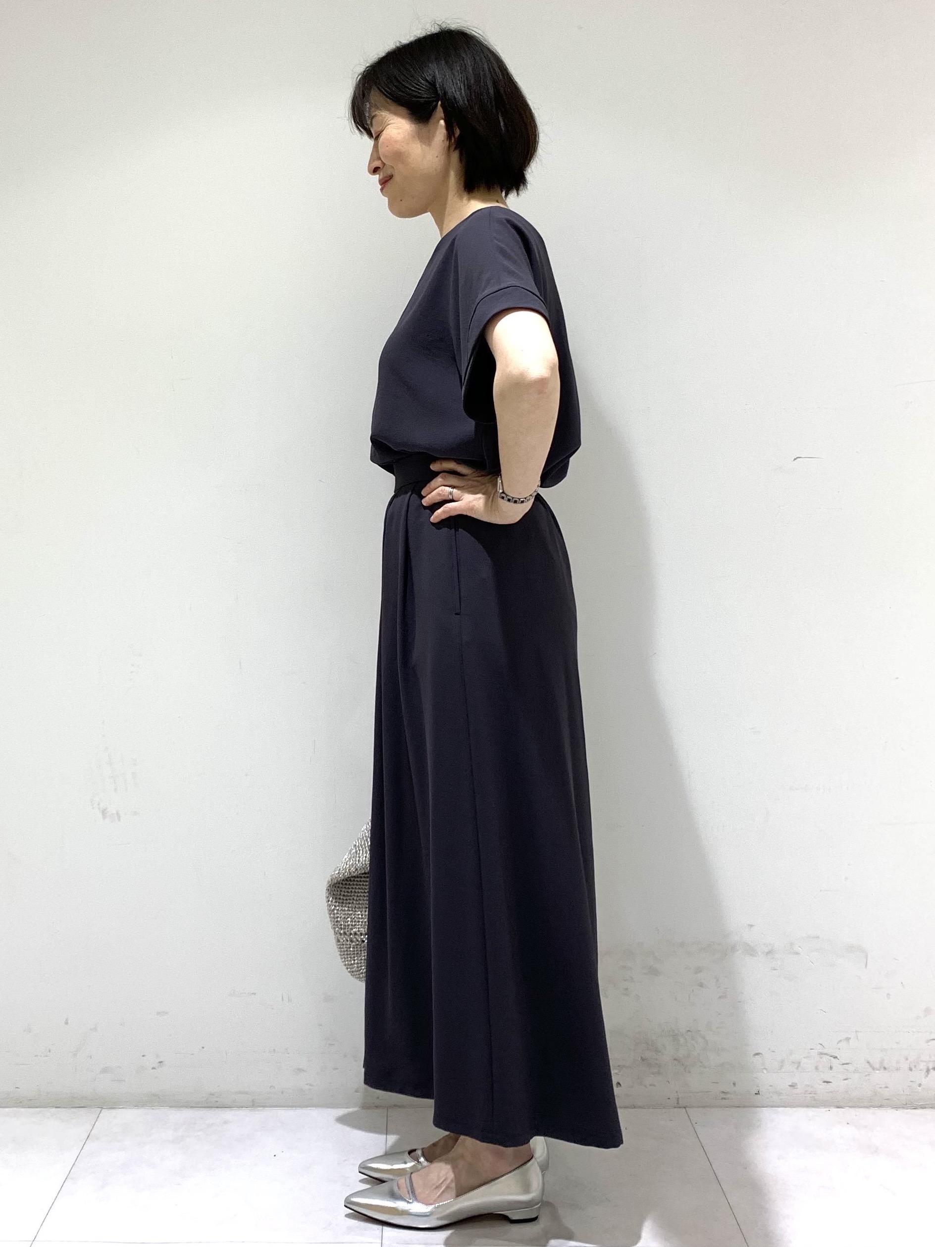 ちーさんの「UNTITLED｜【セットアップ可/UVカット/前後2WAY】リラクシーフレンチスリーブブラウス」を使ったコーディネート