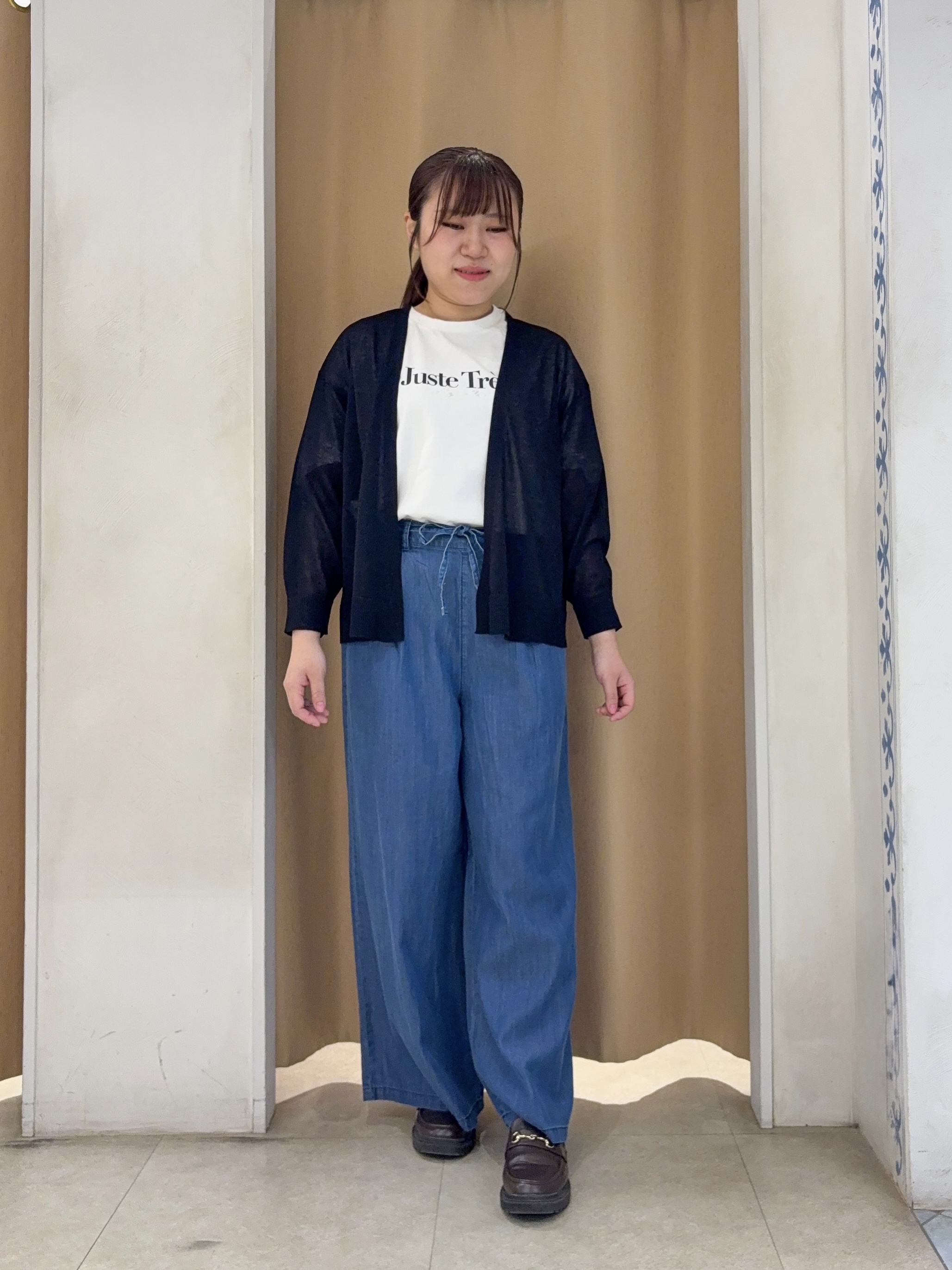 SO(R)Aさんの「SHOO･LA･RUE｜【S-LL/吸水速乾/セットアップ可】羽織るだけで主役になる サッカーストライプシャツジャケット」を使ったコーディネート