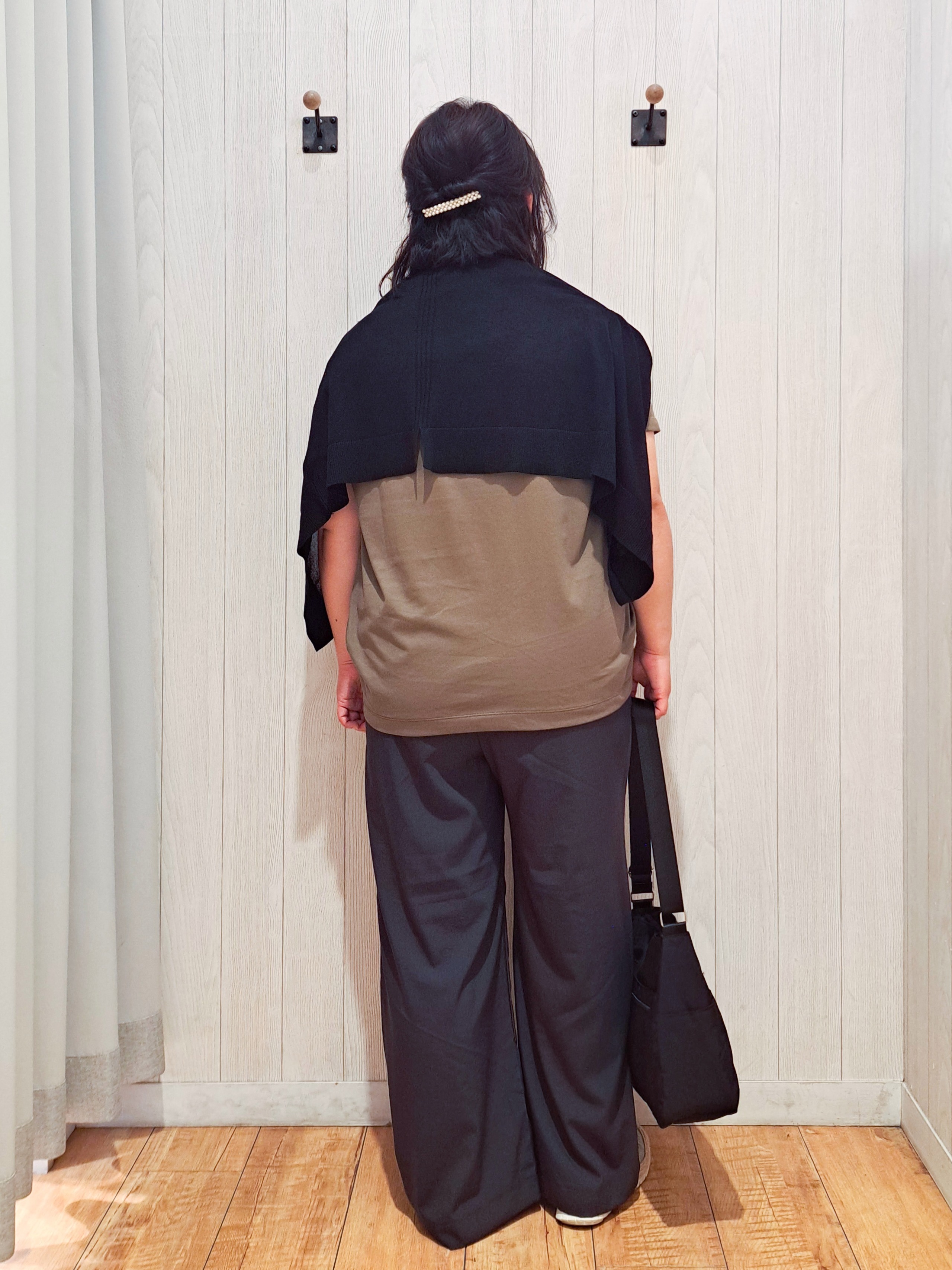 kotomiさんの「SHOO･LA･RUE｜【体型カバー/S-LL/洗濯機可】インせず決まる フロントタックデザインTシャツ」を使ったコーディネート